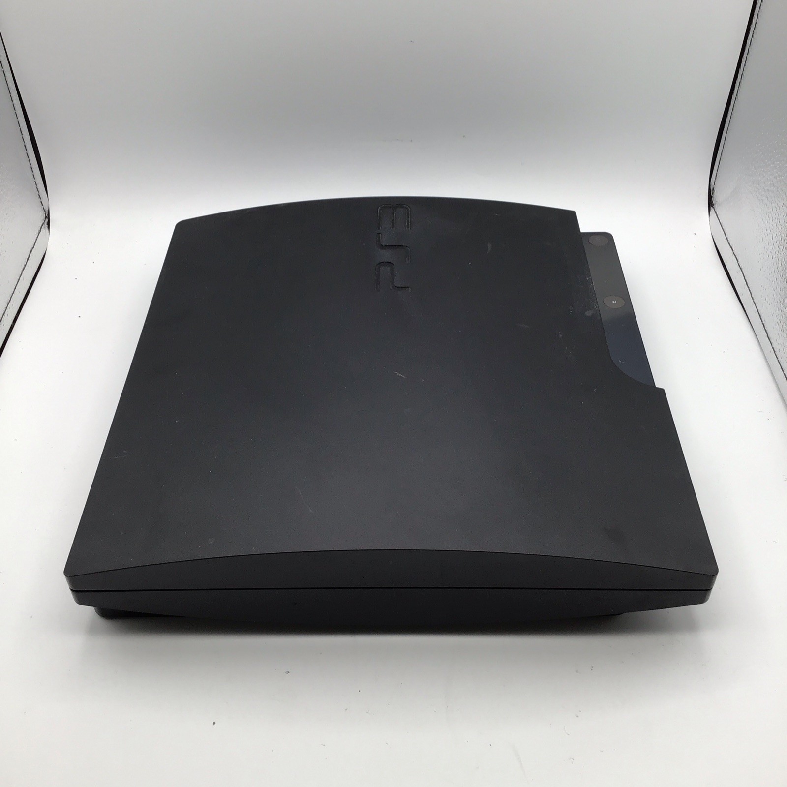 Sony PlayStation 3 PS3 Slim Console 320gb w/ Controller & Cables Used