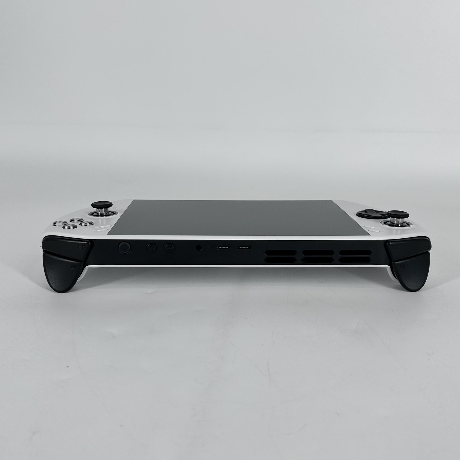Lenovo Legion Go S Handheld Console White 1TB 32GB w/ Charger – Very Good