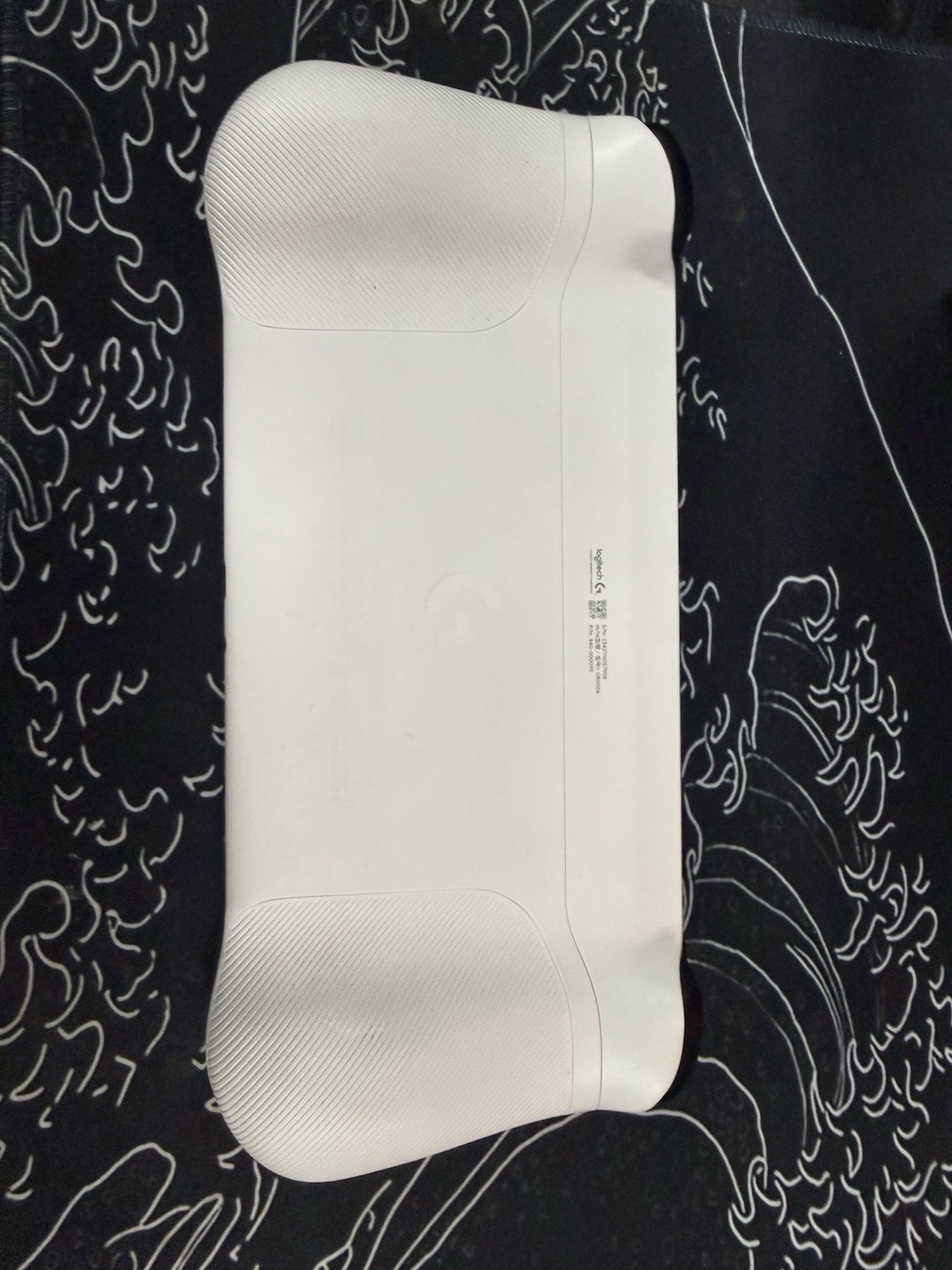 Logitech G CLOUD Handheld System White Wi-Fi Touchscreen