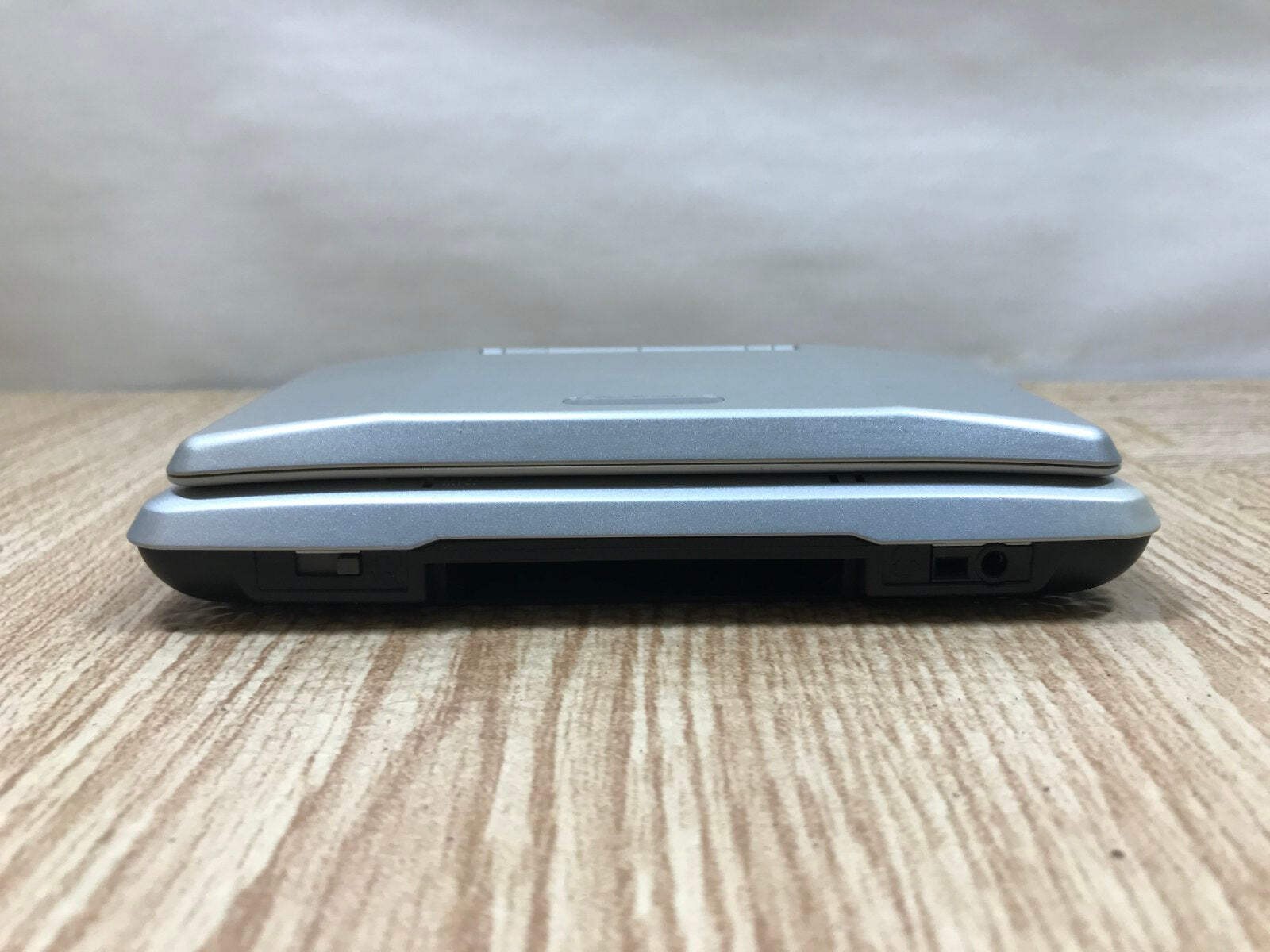 Nintendo DS Platinum Silver Console Nintendo Japan – With Defects LG9508