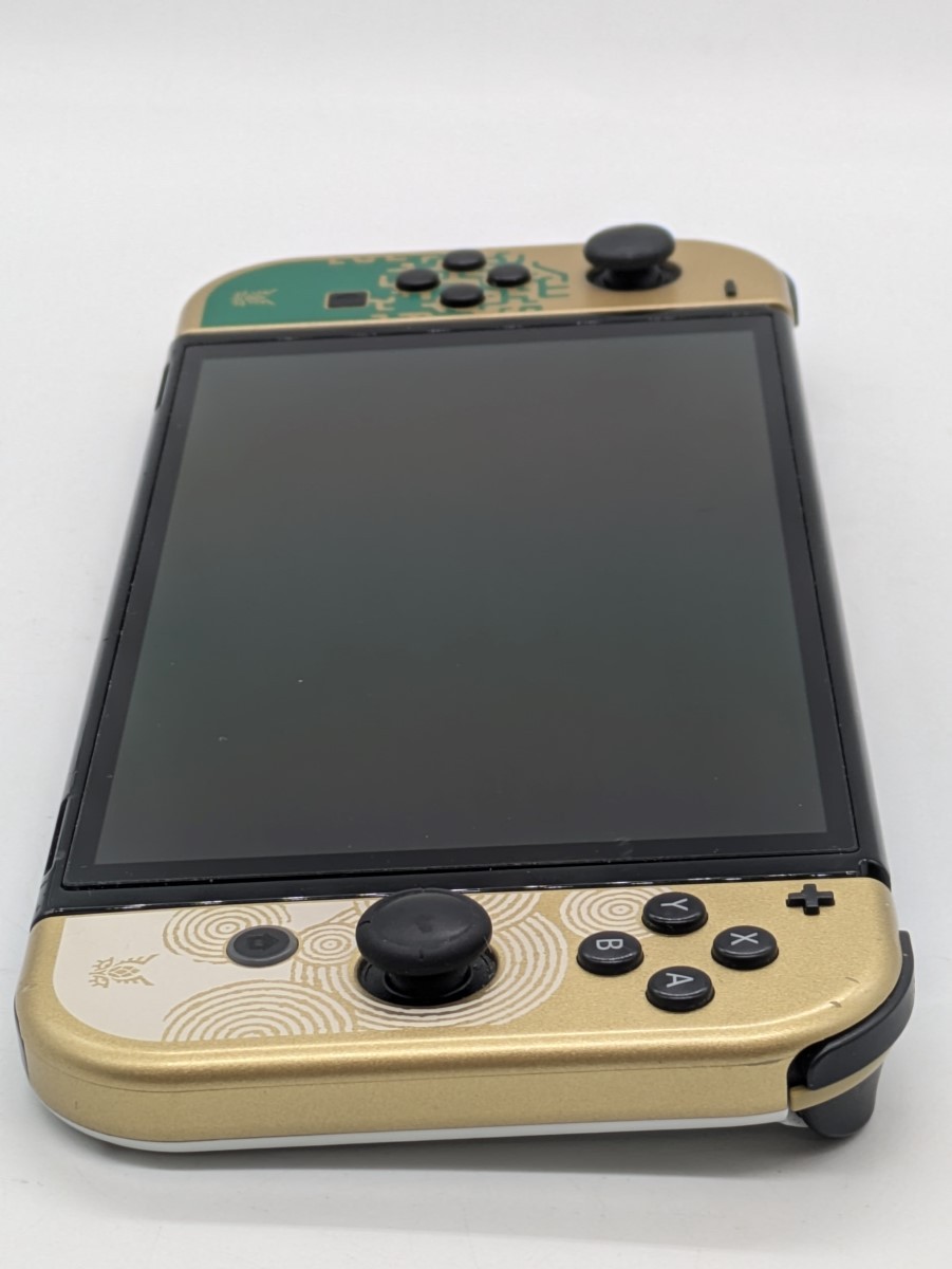 NINTENDO SWITCH OLED HEG-001 ZELDA Edition Bundle w/ OCARINA (EC2040694)