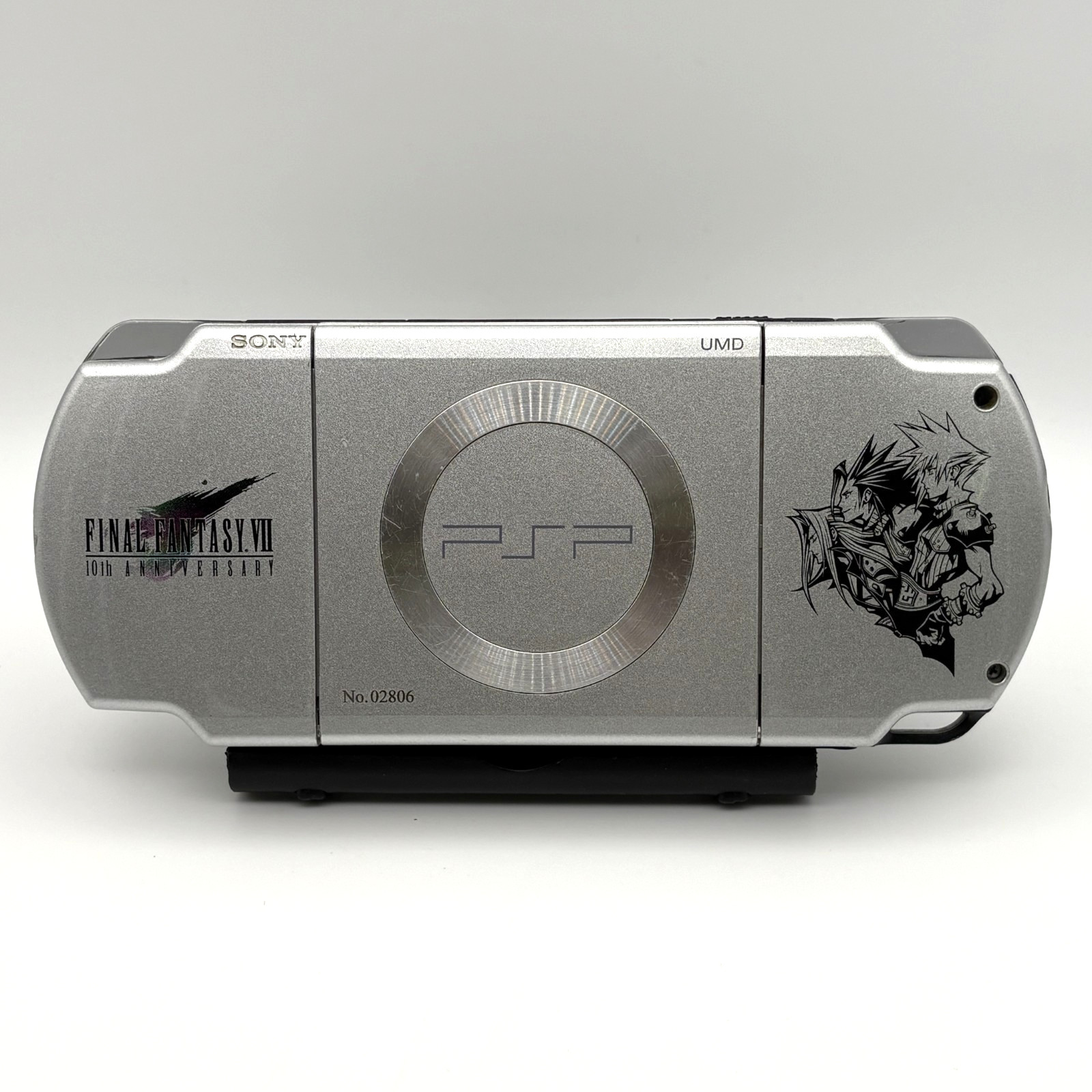 Sony PSP-2000 Final Fantasy Ⅶ Crisis Core 10th Anniversary Limited Console