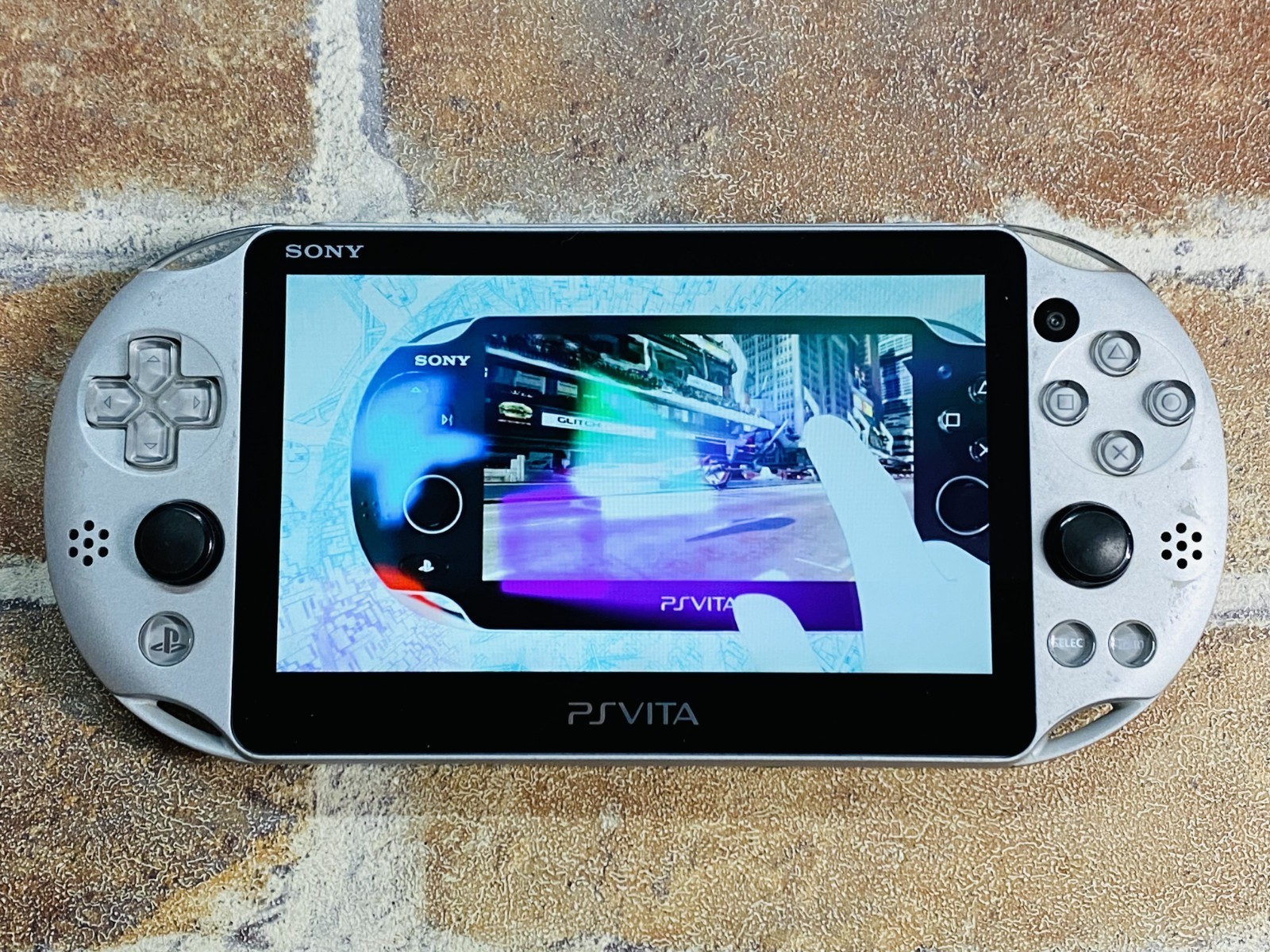 SONY PS Vita PCH-2000 ZA25 SILVER Japan PlayStation Charger 8GB Tested DDP