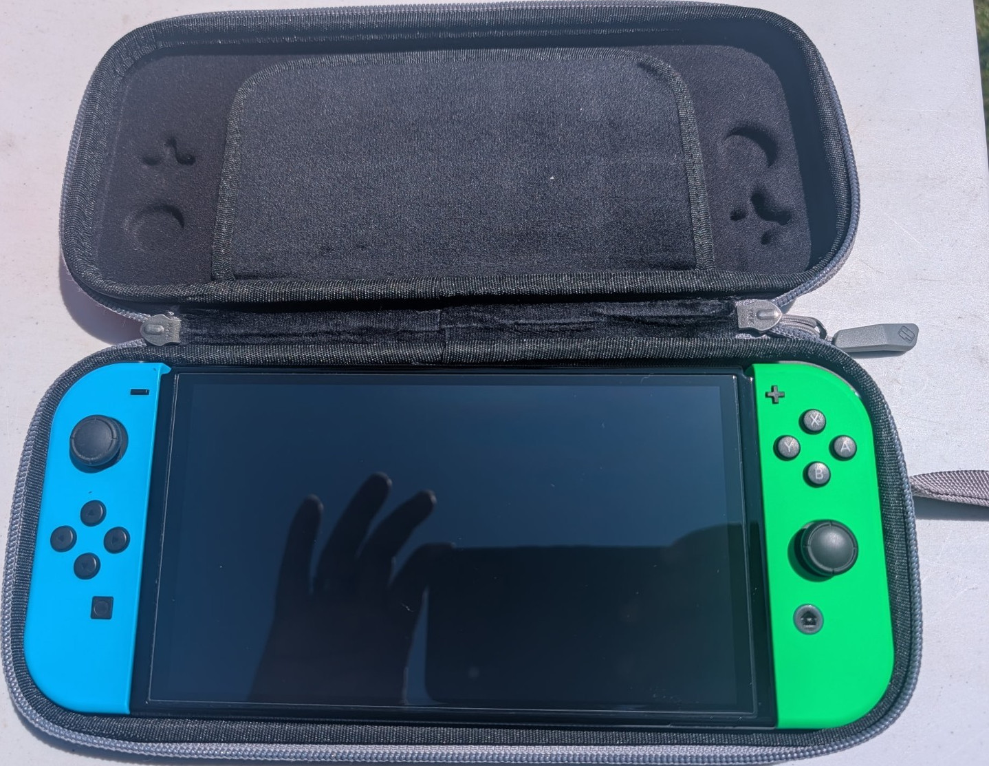 Nintendo Switch OLED 64GB Blue/Green Joy-Con Dock LAN Tomtoc Case Box