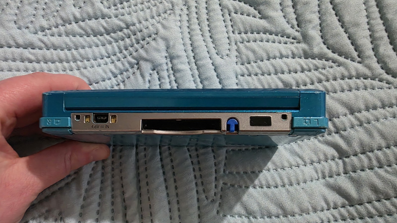Nintendo 3DS Handheld System – Aqua Blue