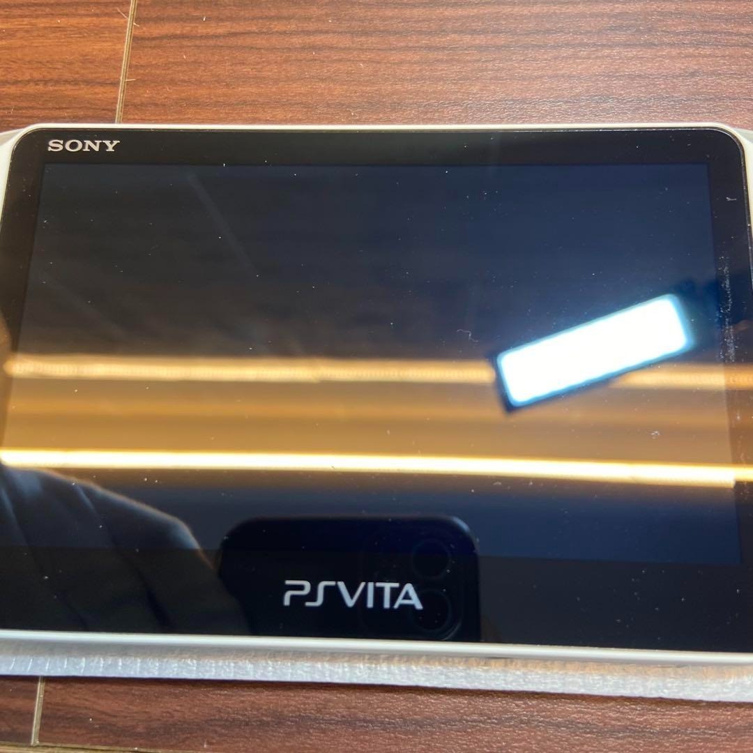 PSVITA 2000 Starter Kit Glacier White 4582 From Japan