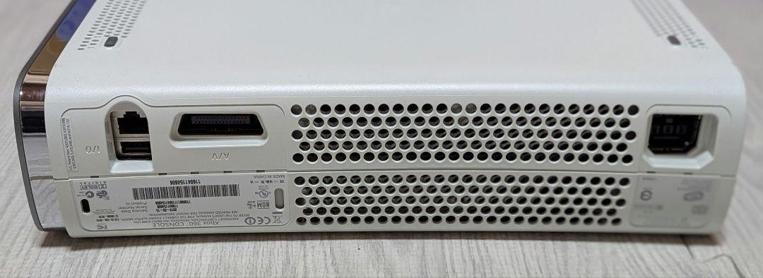 Xbox 360 console 20GB, initialized + 5 games (operation confirmed) From Japan,