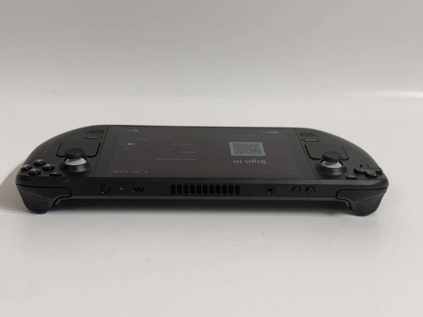 Valve Steam Deck LCD 256GB Handheld Console Black w/ Carrying Case