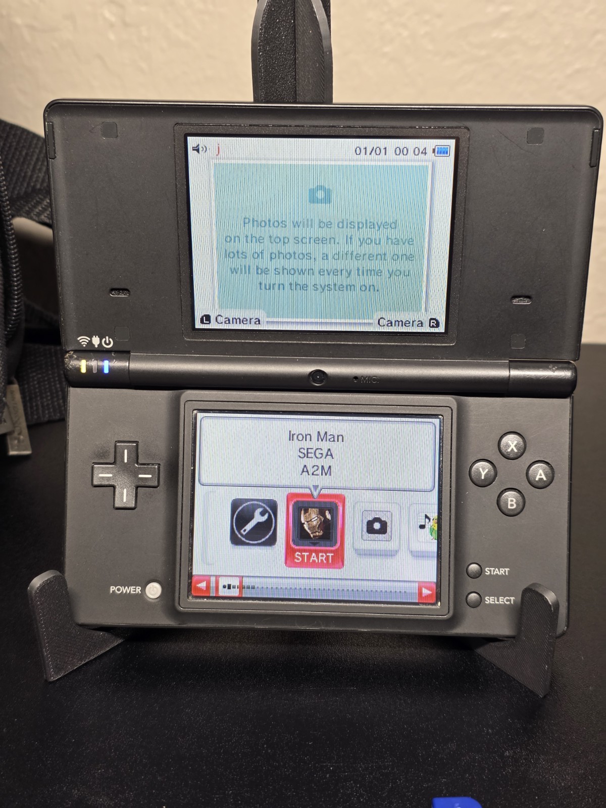 Nintendo DSi Console Bundle Black w/ Charger, Carrying Case, 4 Games & Cartridge