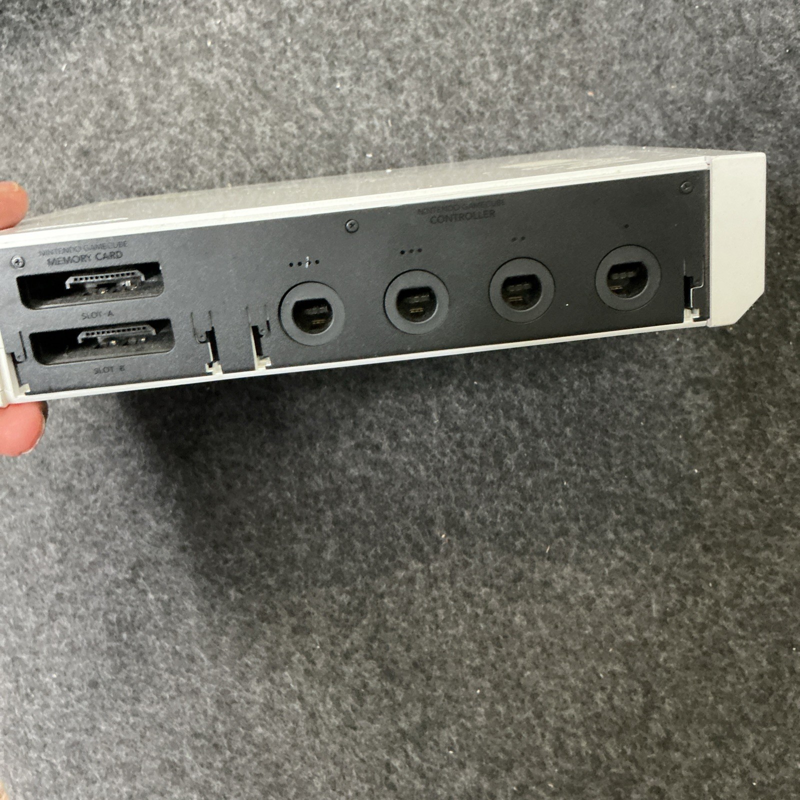 Nintendo Wii RVL-001 512 MB Home Console With AV Cords Only. Tested
