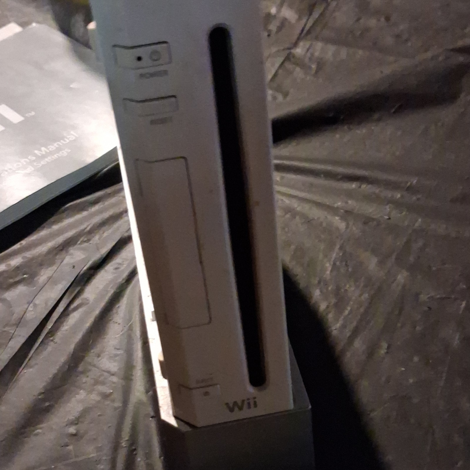 Nintendo Wii RVL-001 White Console Wi-Fi 512MB 480p NTSC-U/C (US/CA)