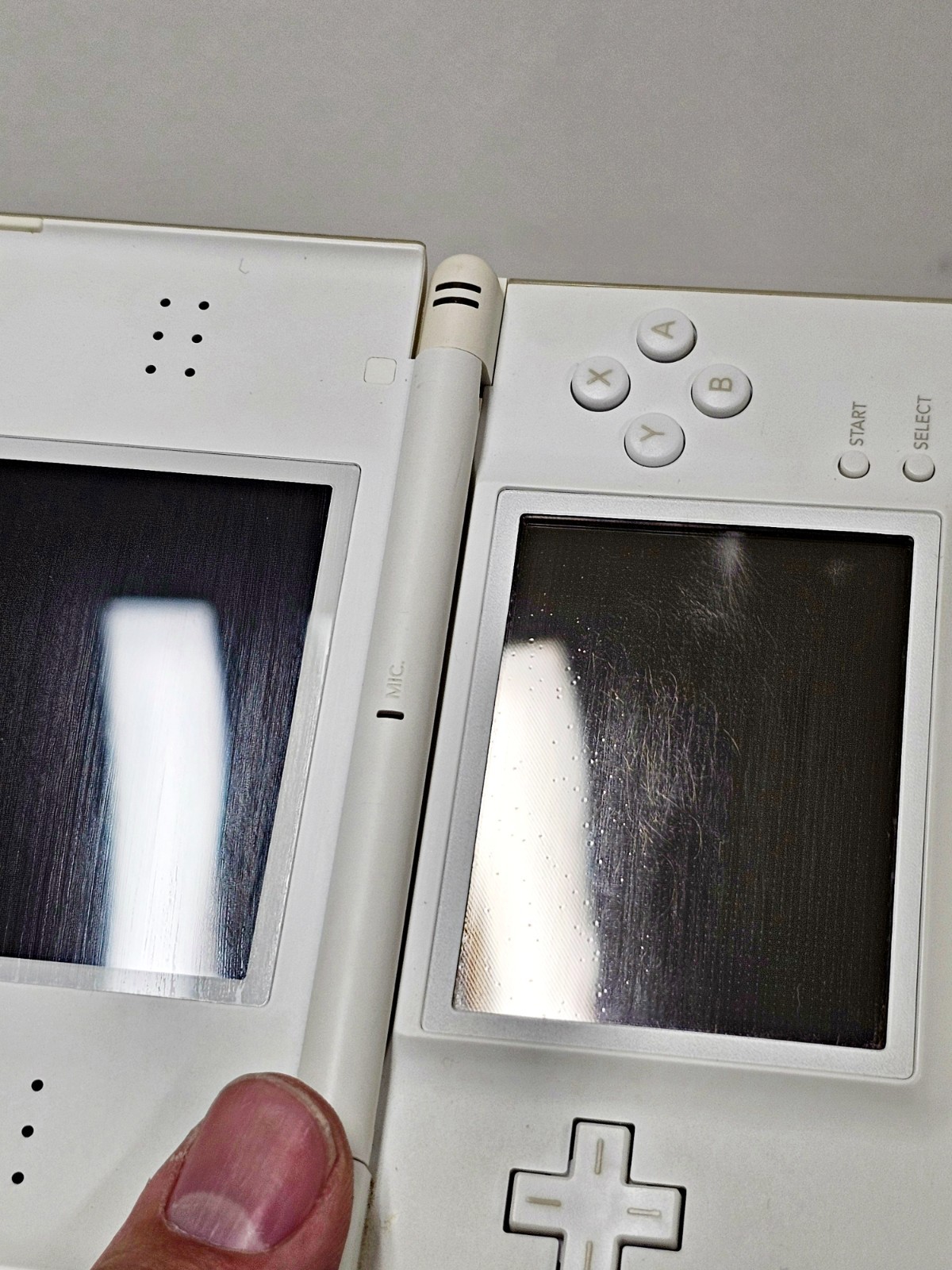 Nintendo DS Lite Console White 047