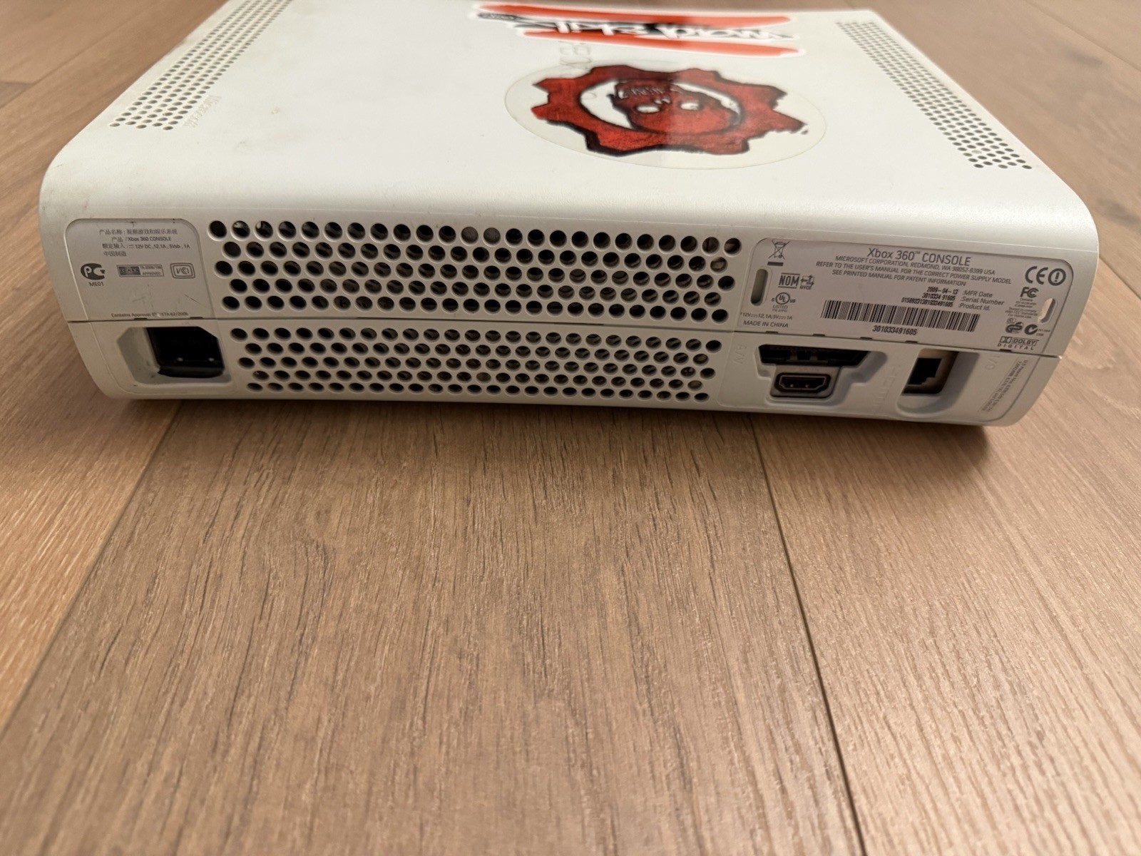 Microsoft Xbox 360 White Console FOR PARTS REPAIR AS IS Broken Disc Tray
