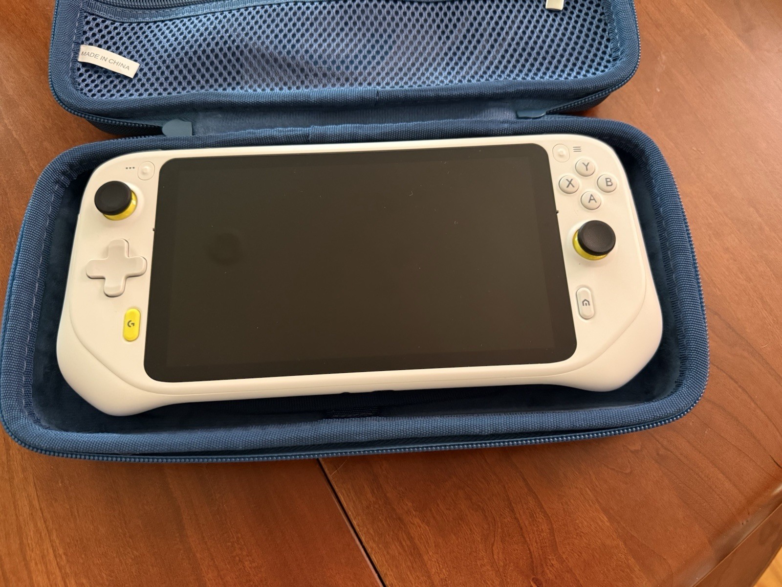 Logitech G Cloud Handheld Gaming Console w/ Case & OEM Cable