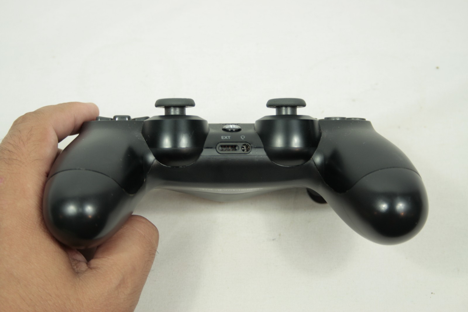 Sony PlayStation 4 PS4 Console Bundle with Controller 500GB Matte Black Tested B