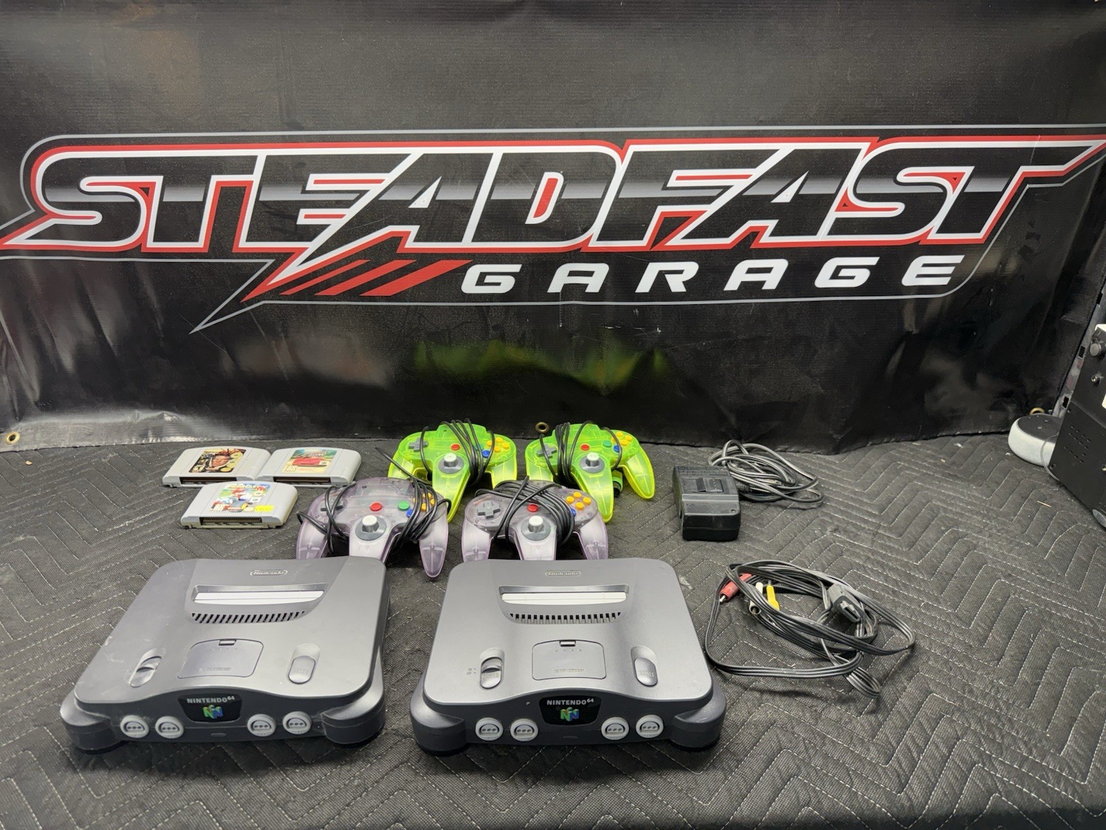 Nintendo 64 Console – Black (TESTED) Controllers Goldeneye Matiokart Crusin USA