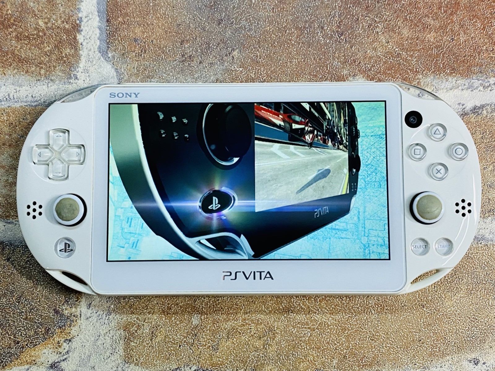 PS Vita PCH-2000 White ZA12 SONY PlayStation Japan Charger 16GB Pouch Tested DDP