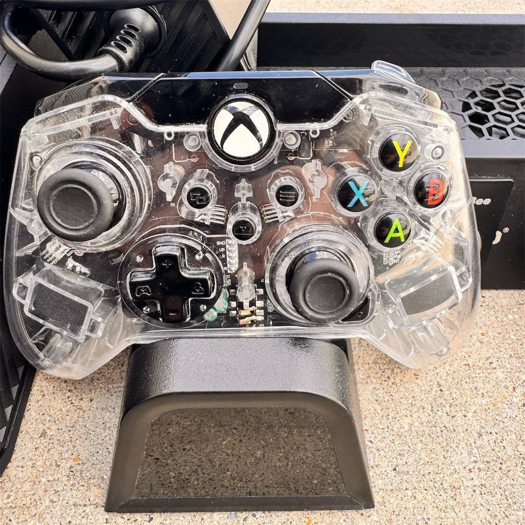 Microsoft Xbox One 500GB Black Console Bundle Clear Wireless Controller