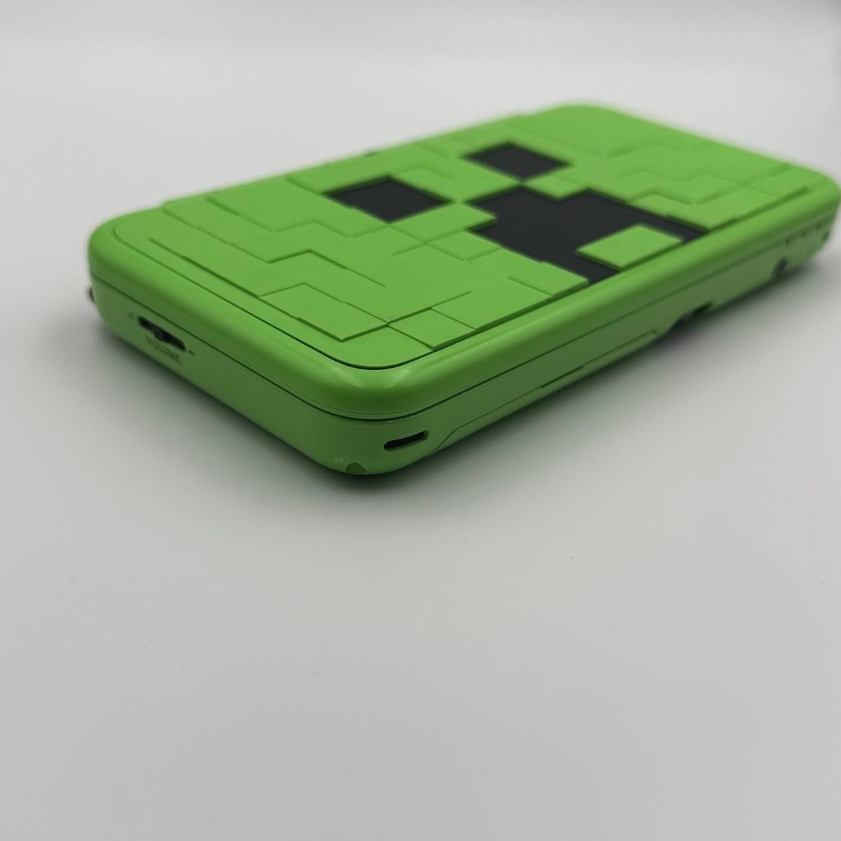 New Nintendo 2DS XL LL Minecraft Creeper Console Stylus Working Japanese ver