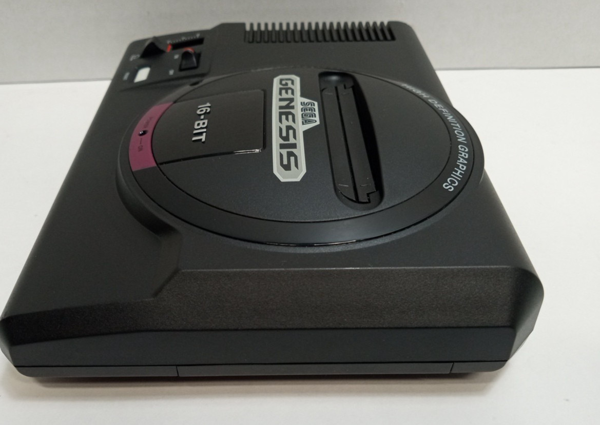 Sega Genesis Mini w/ 270 Official Classic Console 2 Controllers MK-16000 OEM