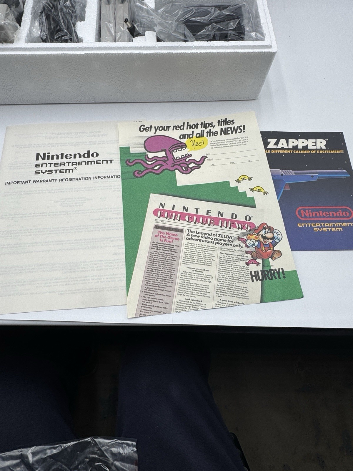 Nintendo NES Console Action Set Complete CIB Mario Duck Hunt AMAZING CONDITION
