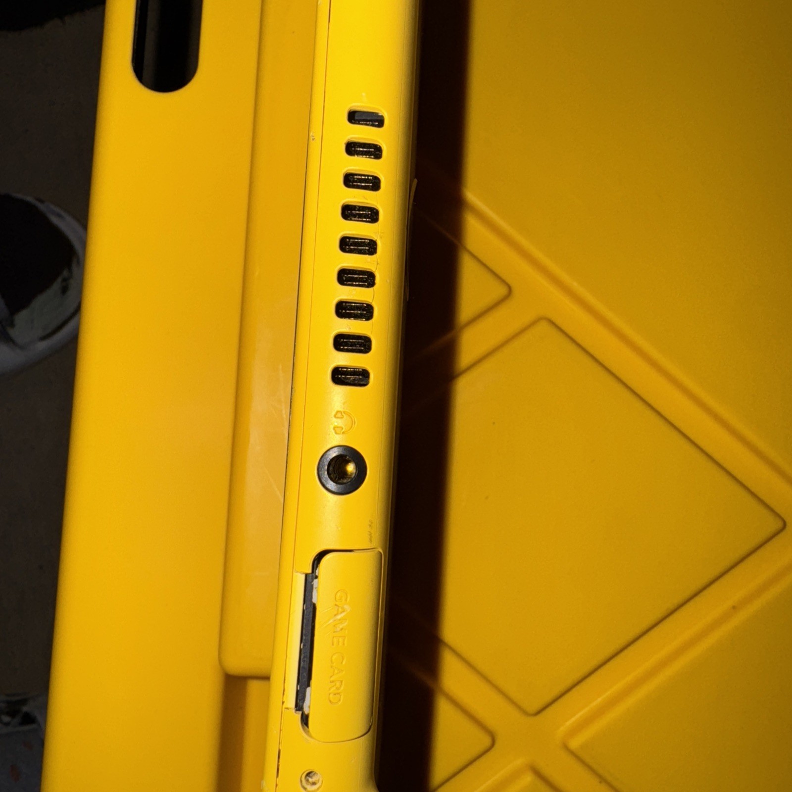 Nintendo Switch Lite Blue Screen Console – Yellow And Turquoise FOR PARTS System