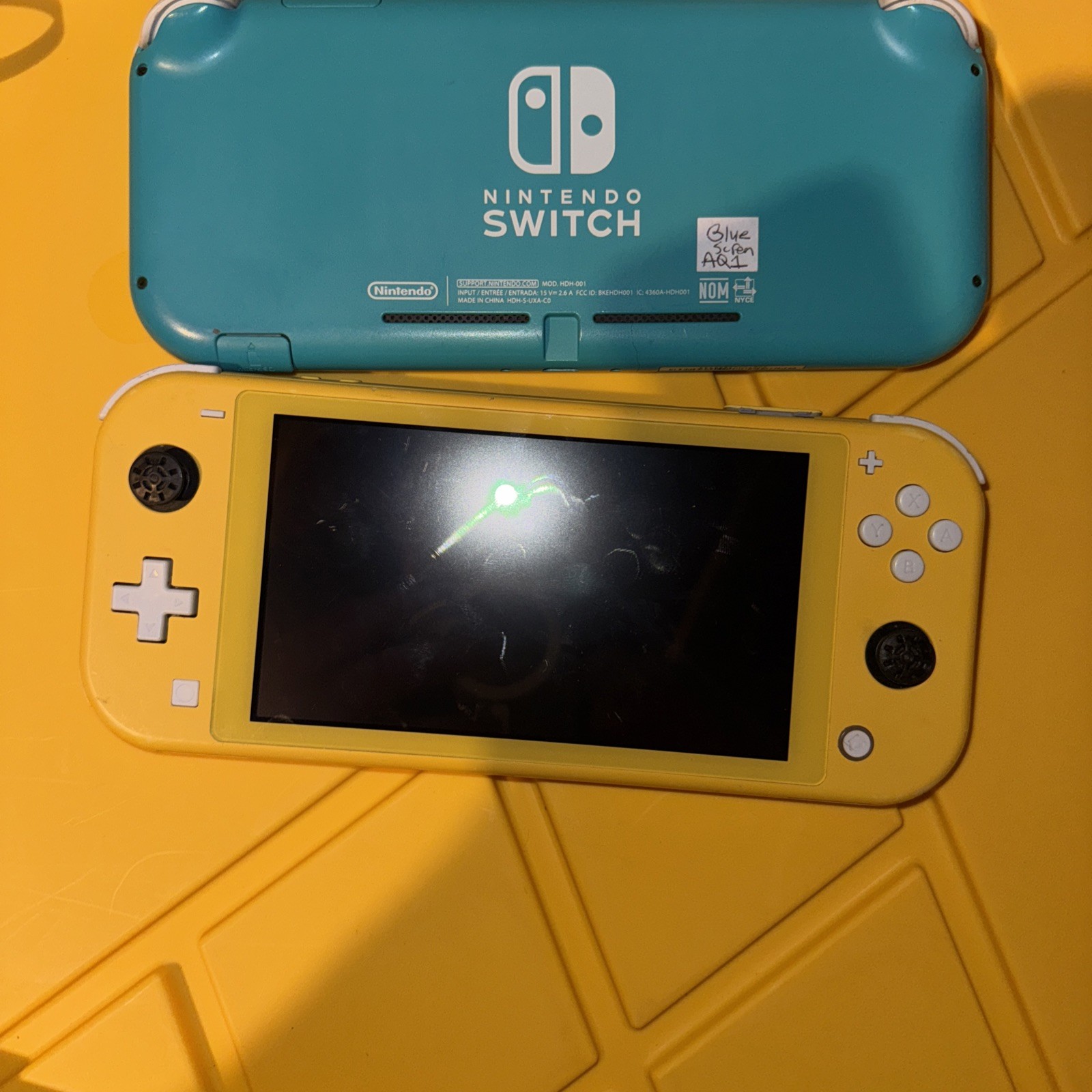 Nintendo Switch Lite Blue Screen Console – Yellow And Turquoise FOR PARTS System