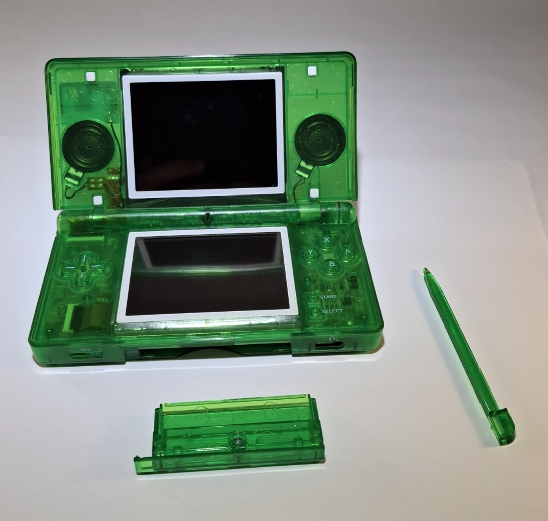 Nintendo DS Lite Handheld Console Transparent Emerald Green / Charger & Stylus