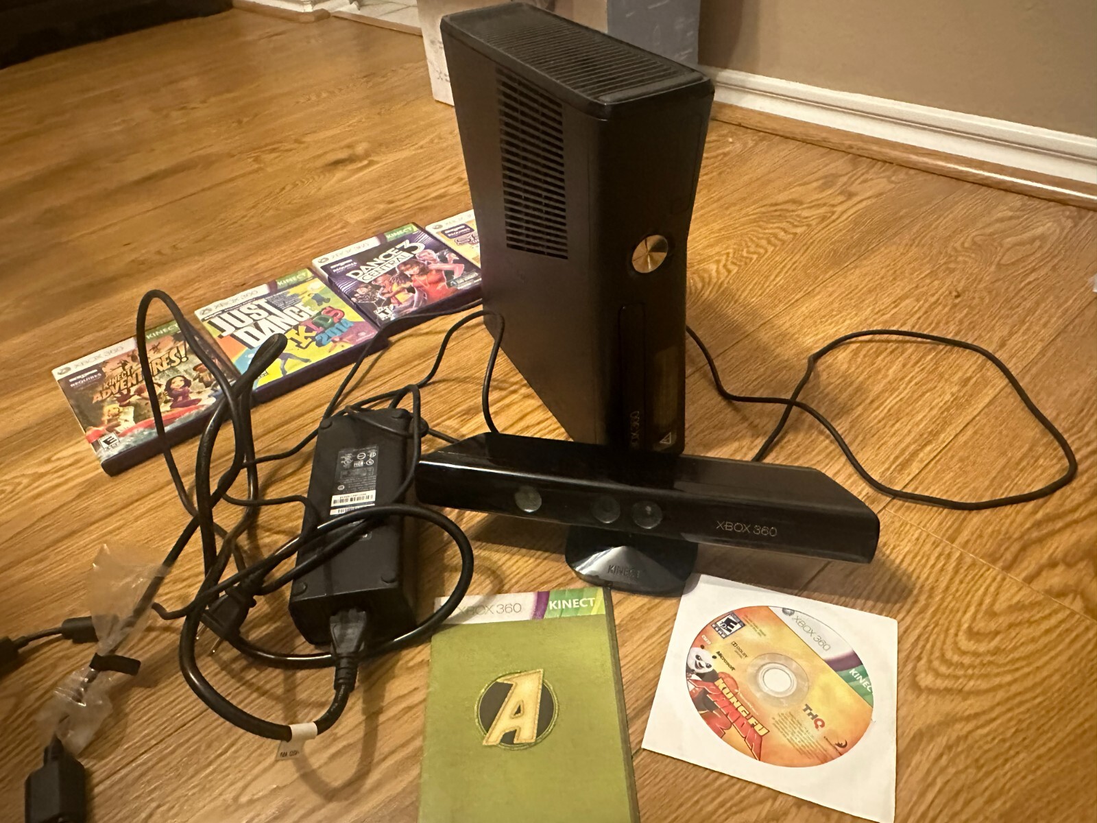 Microsoft Xbox 360 S Gaming Console and Kinect – Black