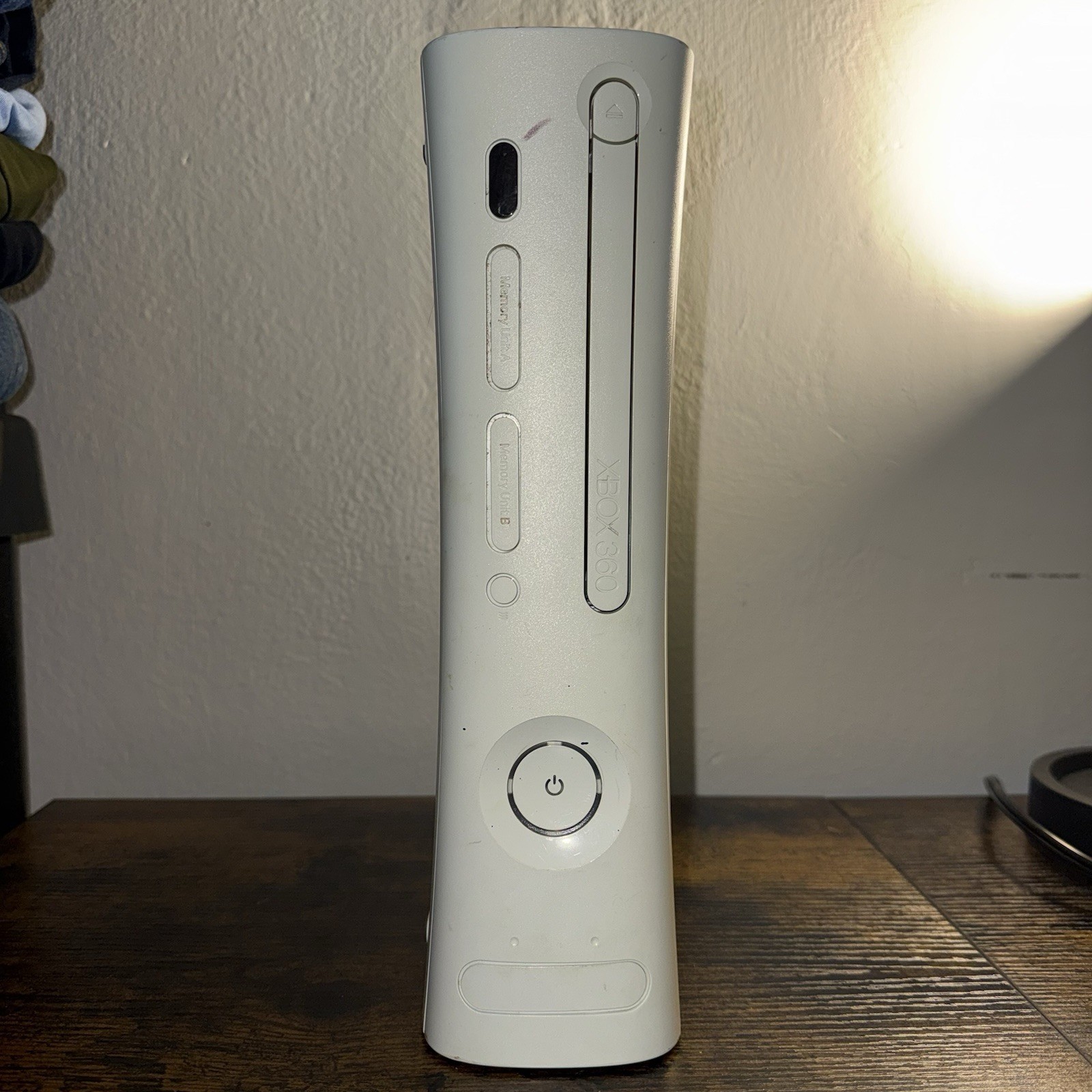Microsoft Xbox 360 White Home Console Only Untested/ For Parts No Cords