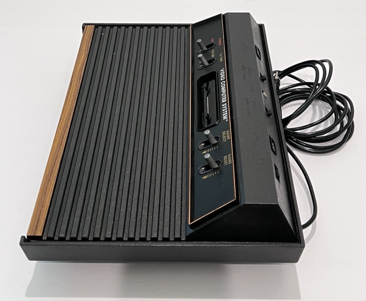 Atari CX-2600A 1980 Video Computer System Console w/Controllers Paddles Game