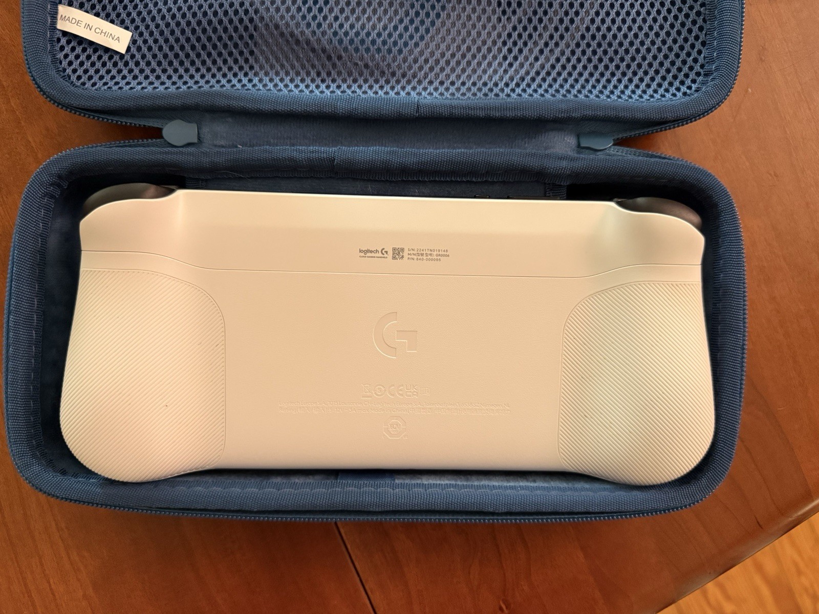 Logitech G Cloud Handheld Gaming Console w/ Case & OEM Cable
