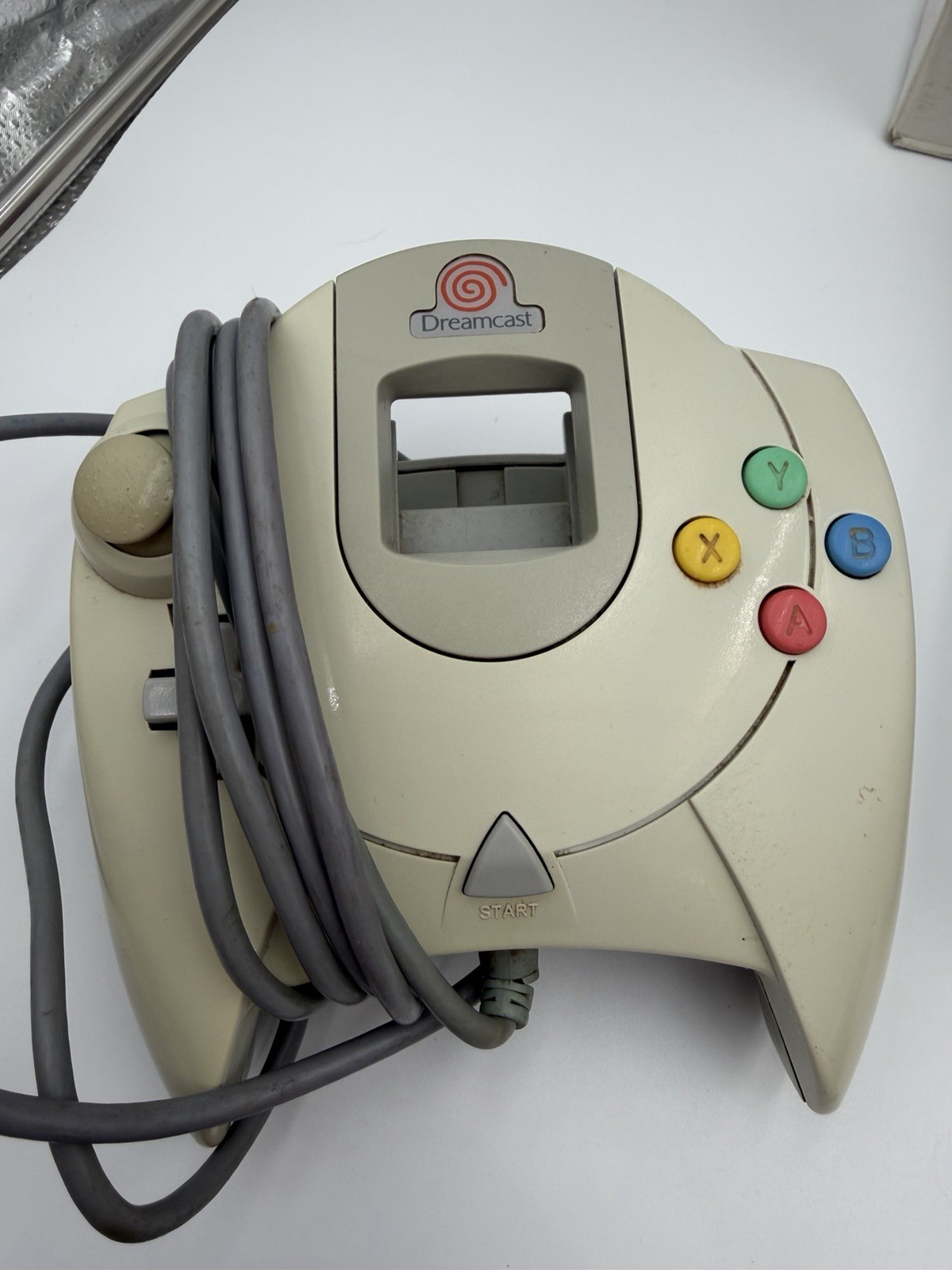 Sega Dreamcast HKT-3020 Console 2 OEM Controllers 2 OEM VMU 1 Game With Extras