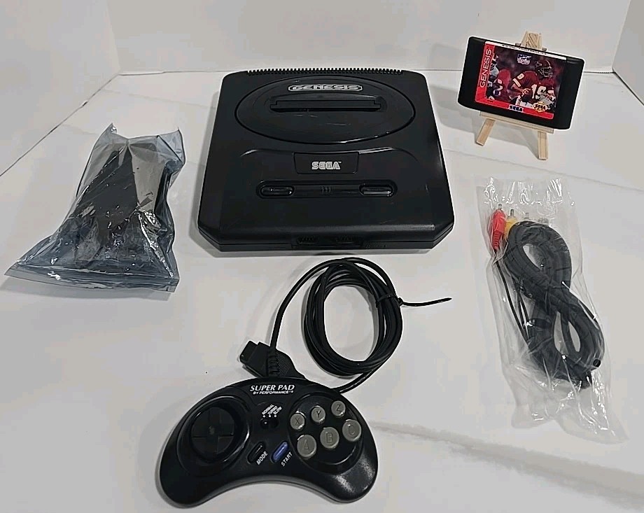 Sega Genesis II Console Model 1631 + 1 Controller & Joe Montana Football TESTED