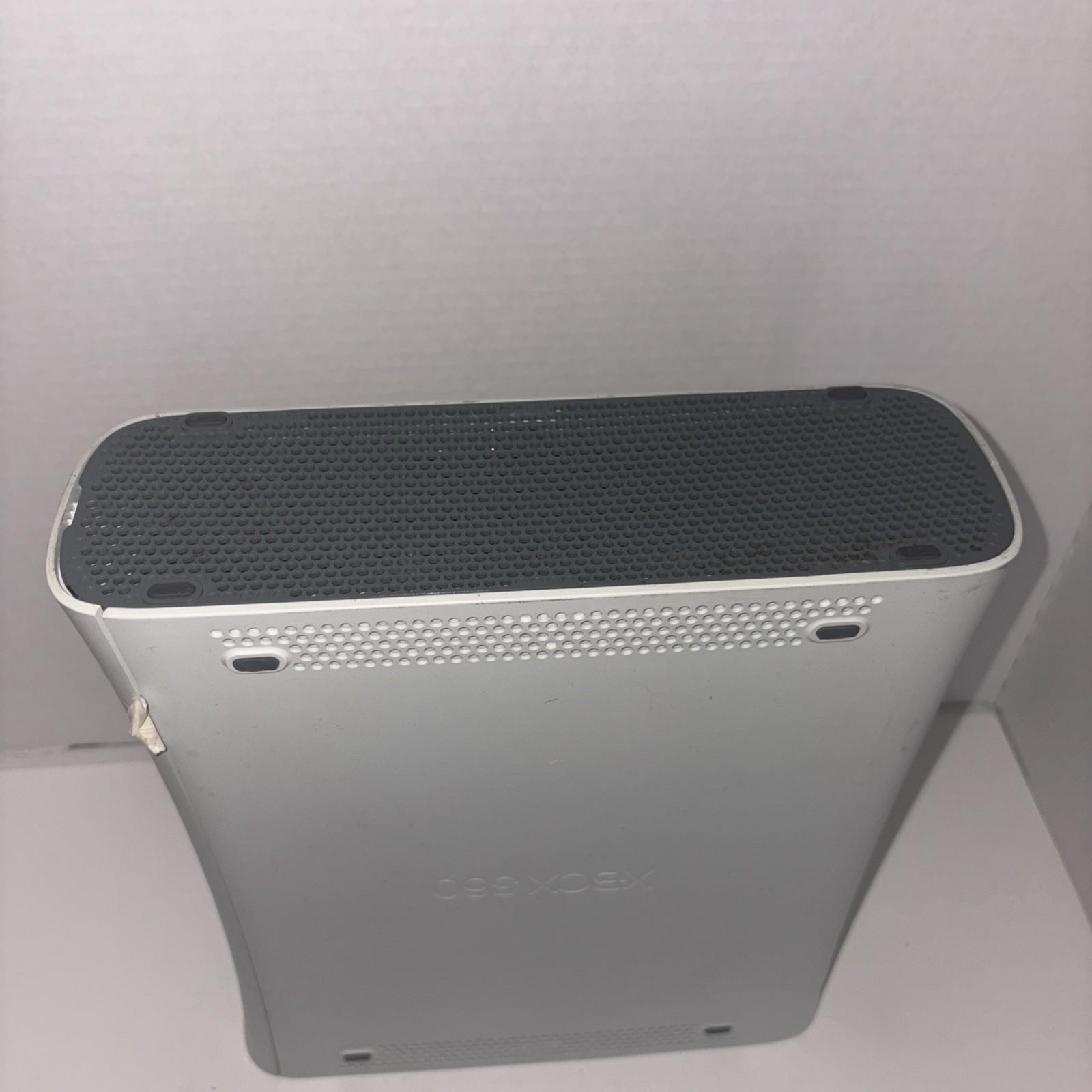 Xbox 360 White Untested or for Parts & Repair Only No Cords No Controller No HDD