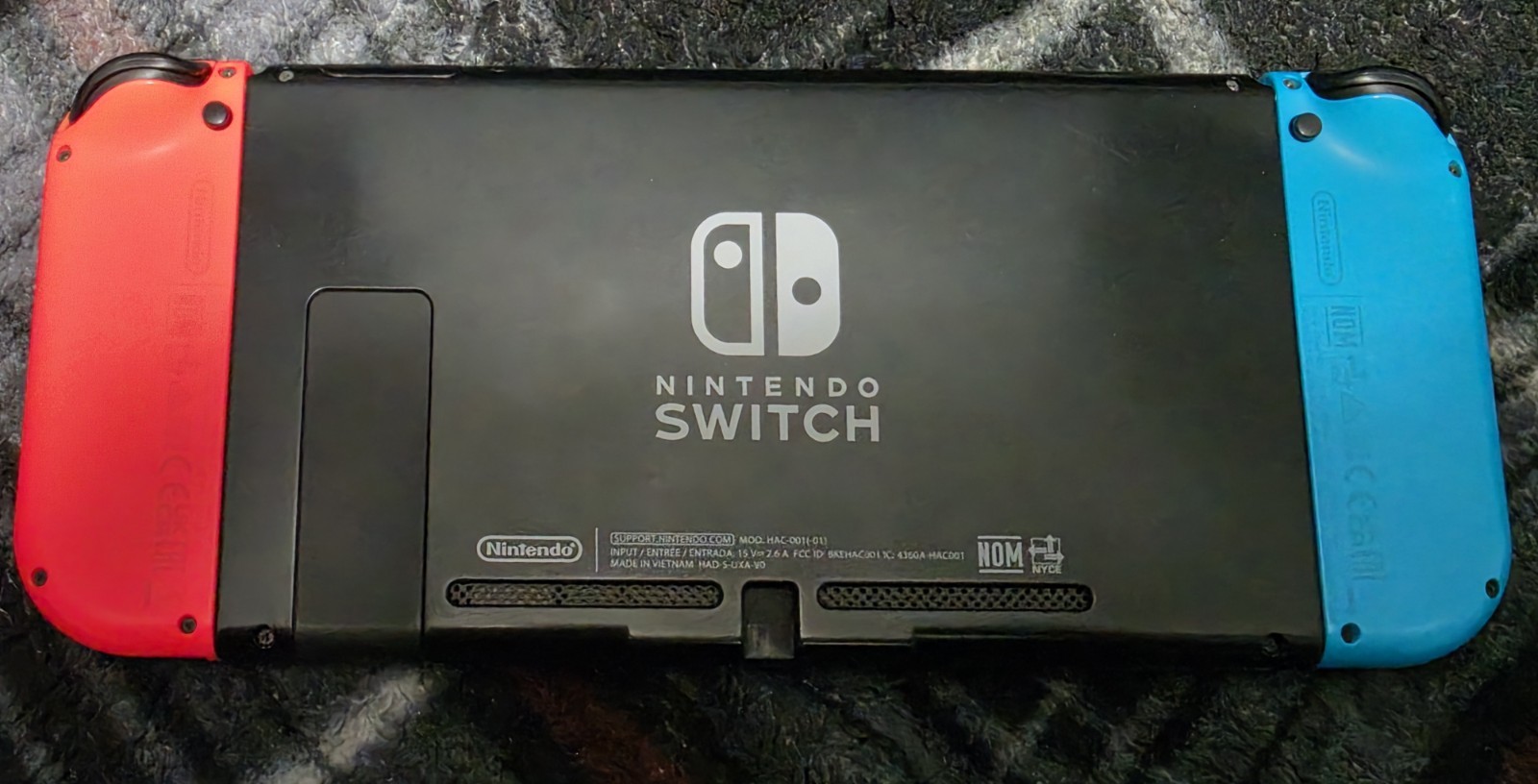 Nintendo Switch 32GB Handheld Console – Neon Red/Neon Blue