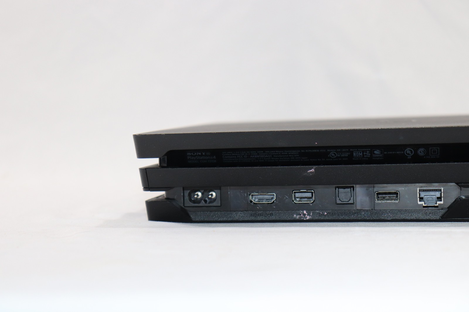 Sony PlayStation 4 Pro 1TB Console Only-Parts Or Repair BAD HDMI PORT