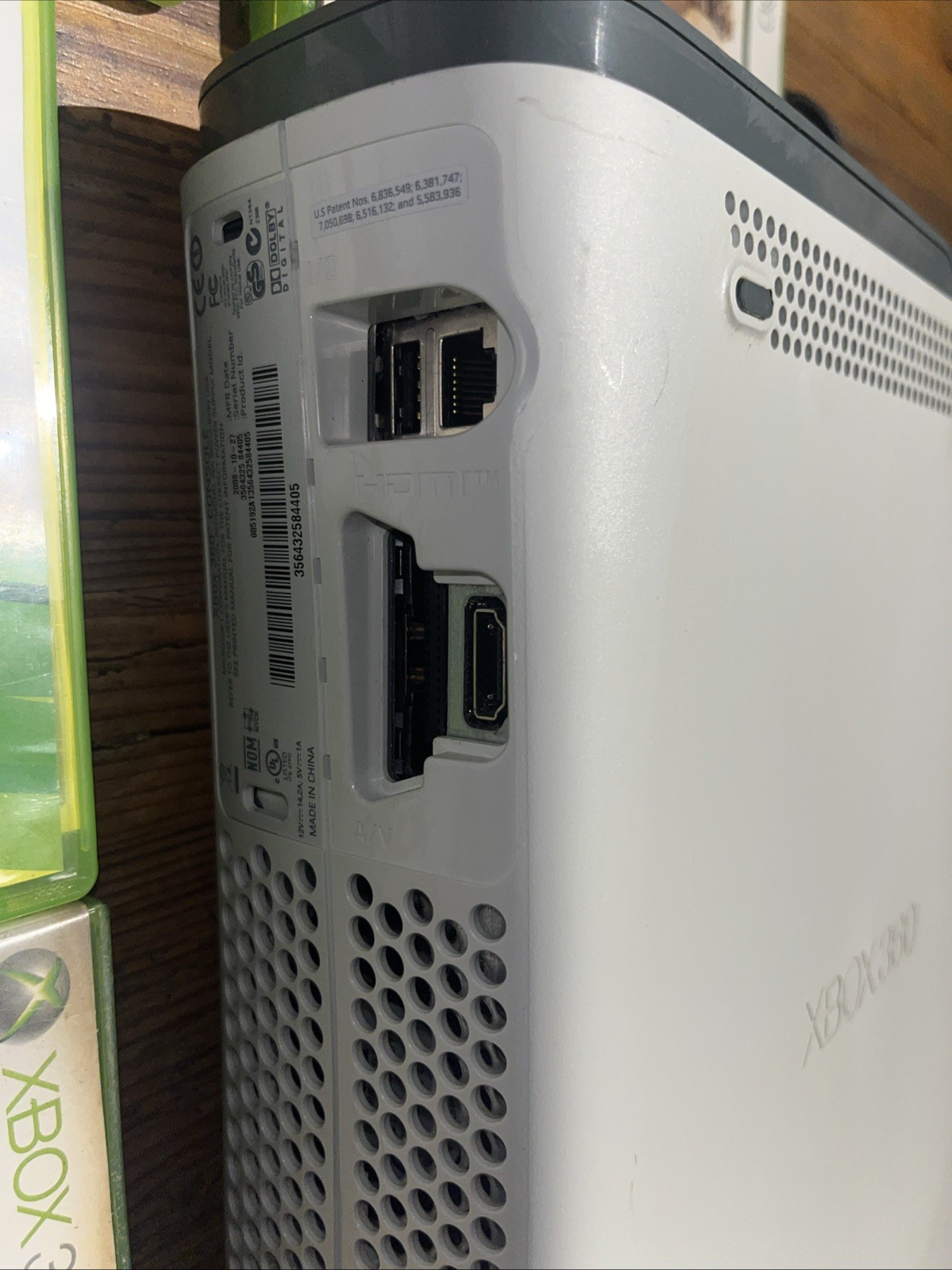 Xbox 360 60gb White Console bundle w/ games & Cords
