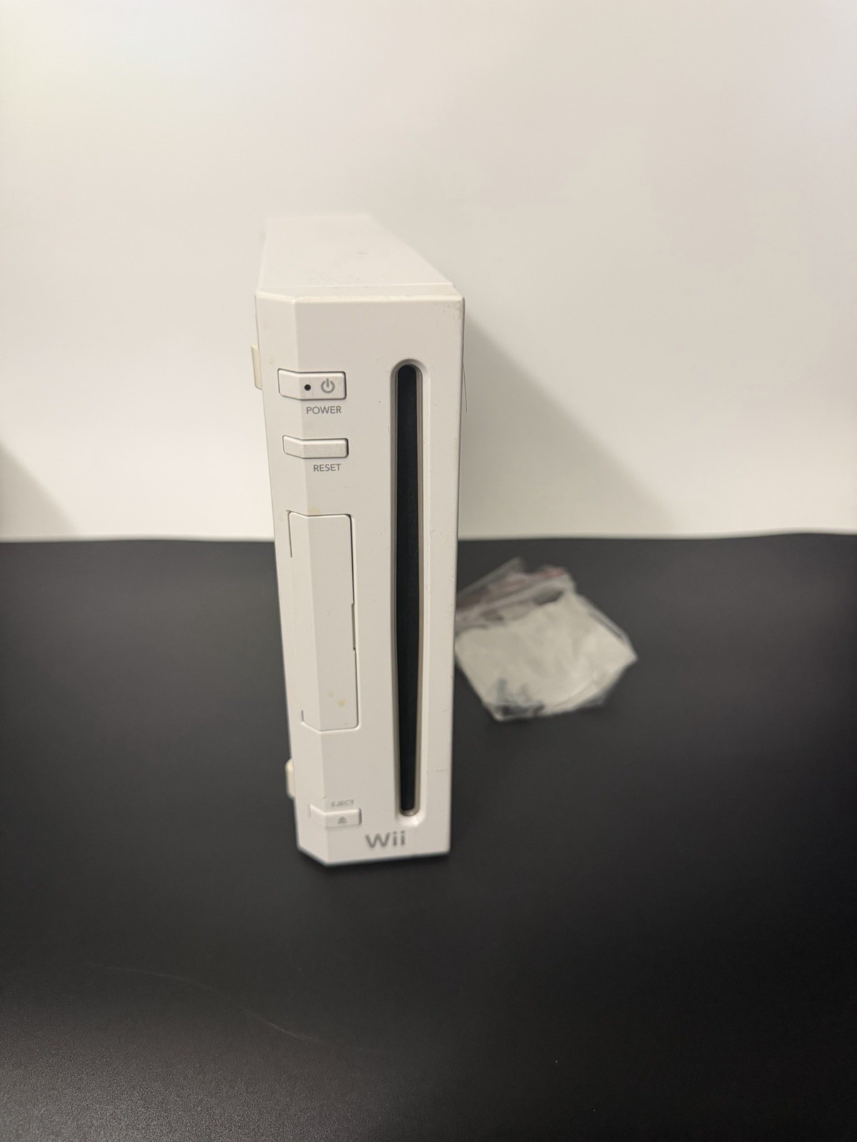 Nintendo Wii White Console Wi-Fi 480p US 512MB RVL-001 (Read Desc)