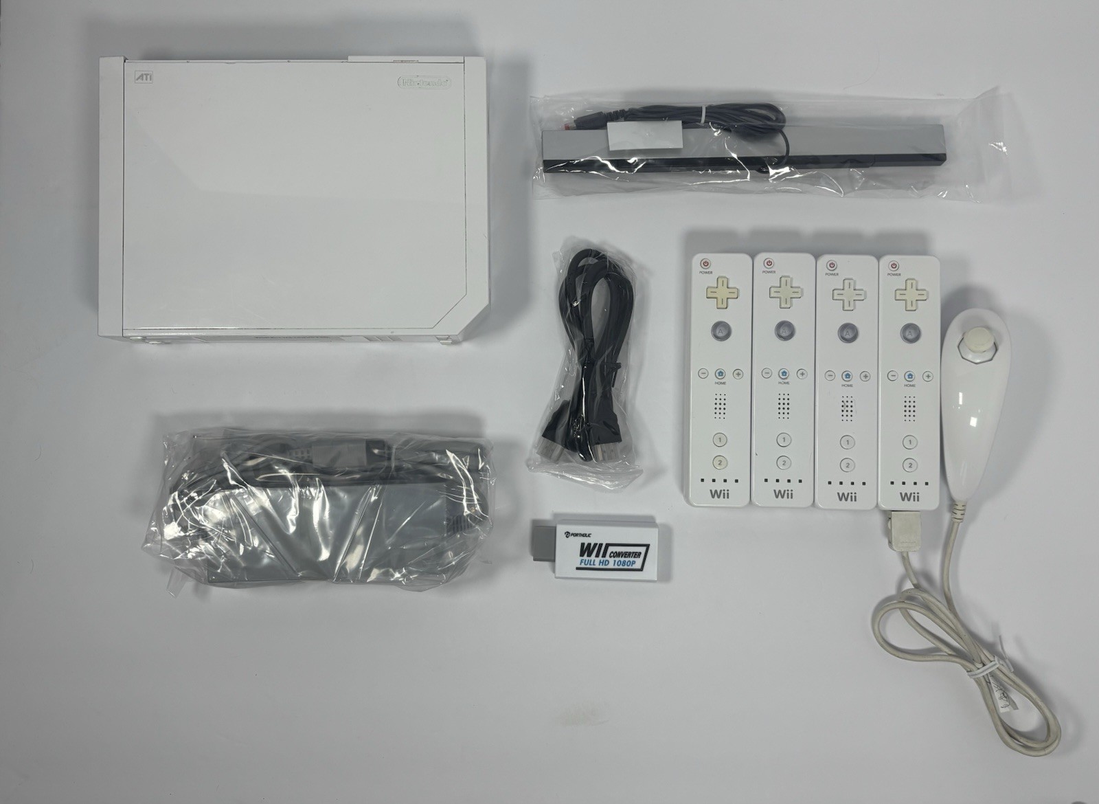 Nintendo Wii RVL-001(USA) Console White NTSC-U/C 4 Remotes Nunchuk Wii2HDMI