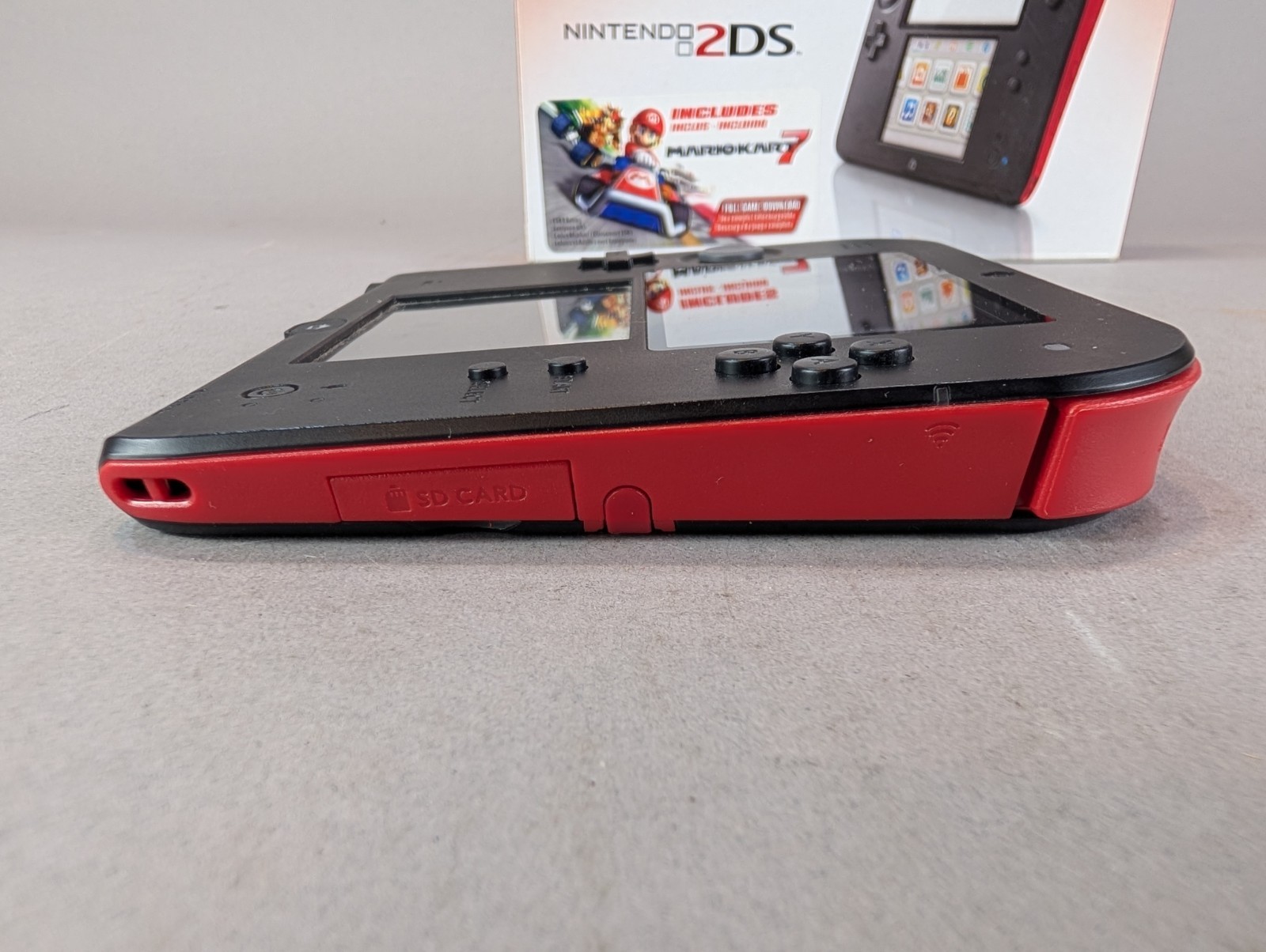 Nintendo 2DS Mario Kart7 Edition In Original Box OEM Charger & Stylus Red