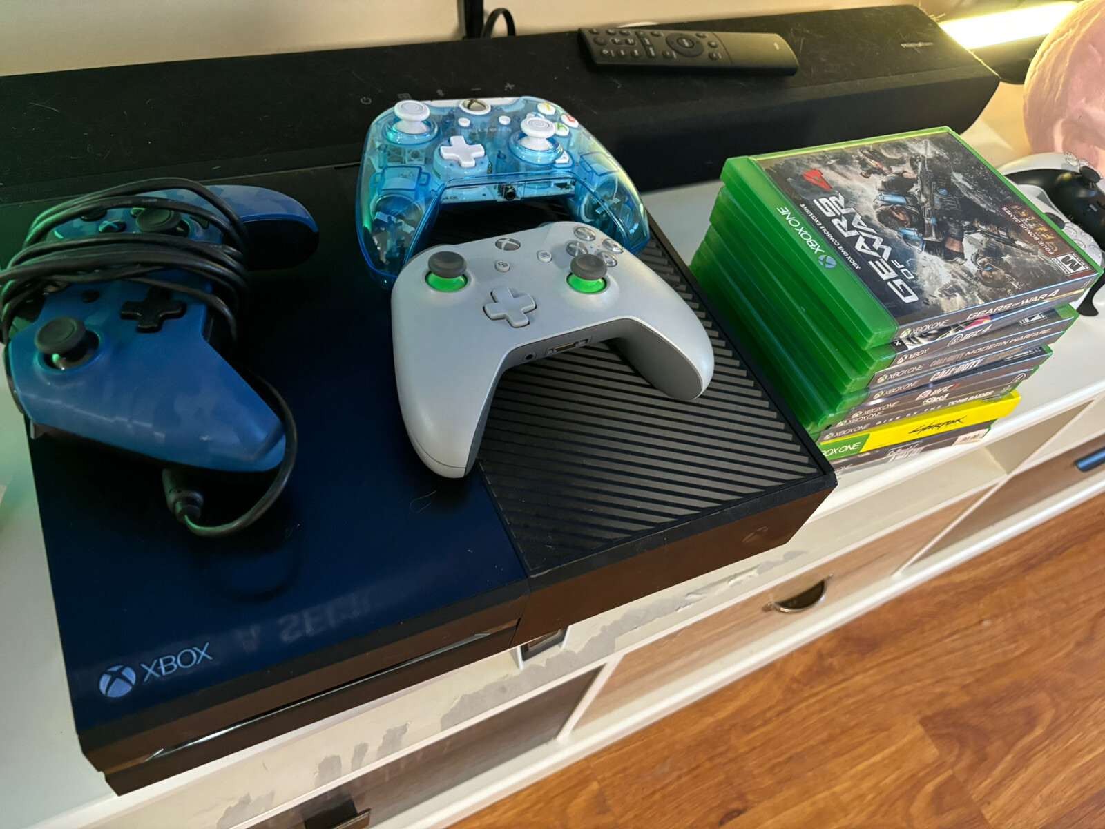 Microsoft Xbox One Day One Edition 500GB Black Console