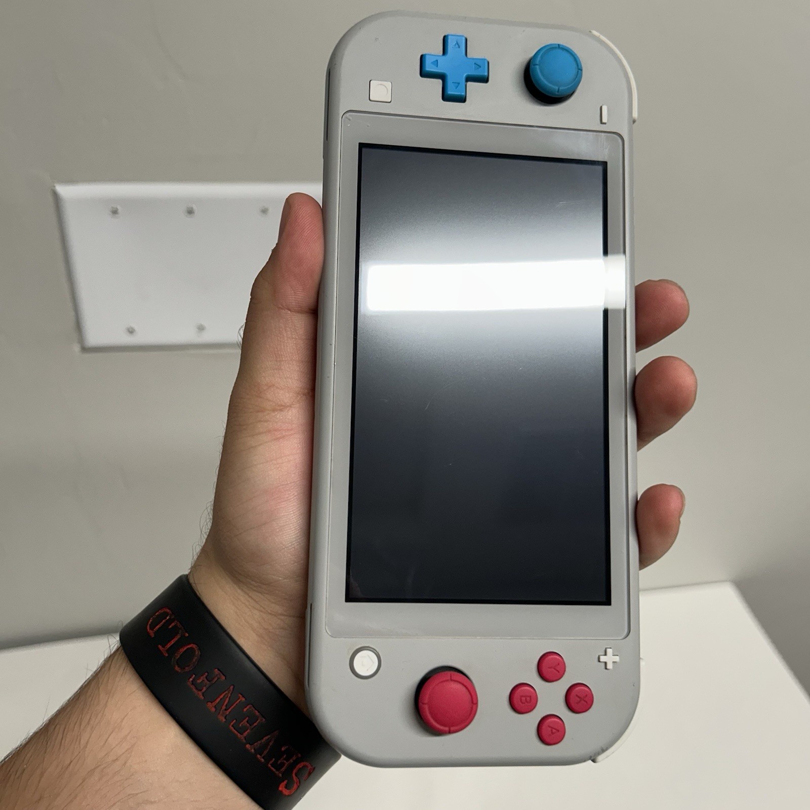 Nintendo Switch Lite Pokémon Sword and Shield Zacian Zamazenta Edition Console