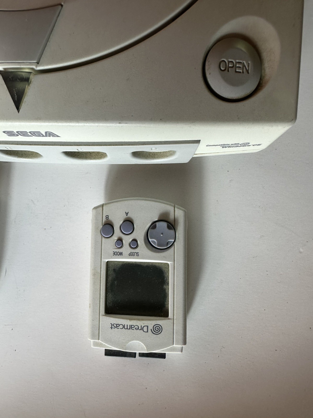 Sega Dreamcast HKT-3020 With Controller, Memory Card And Cable