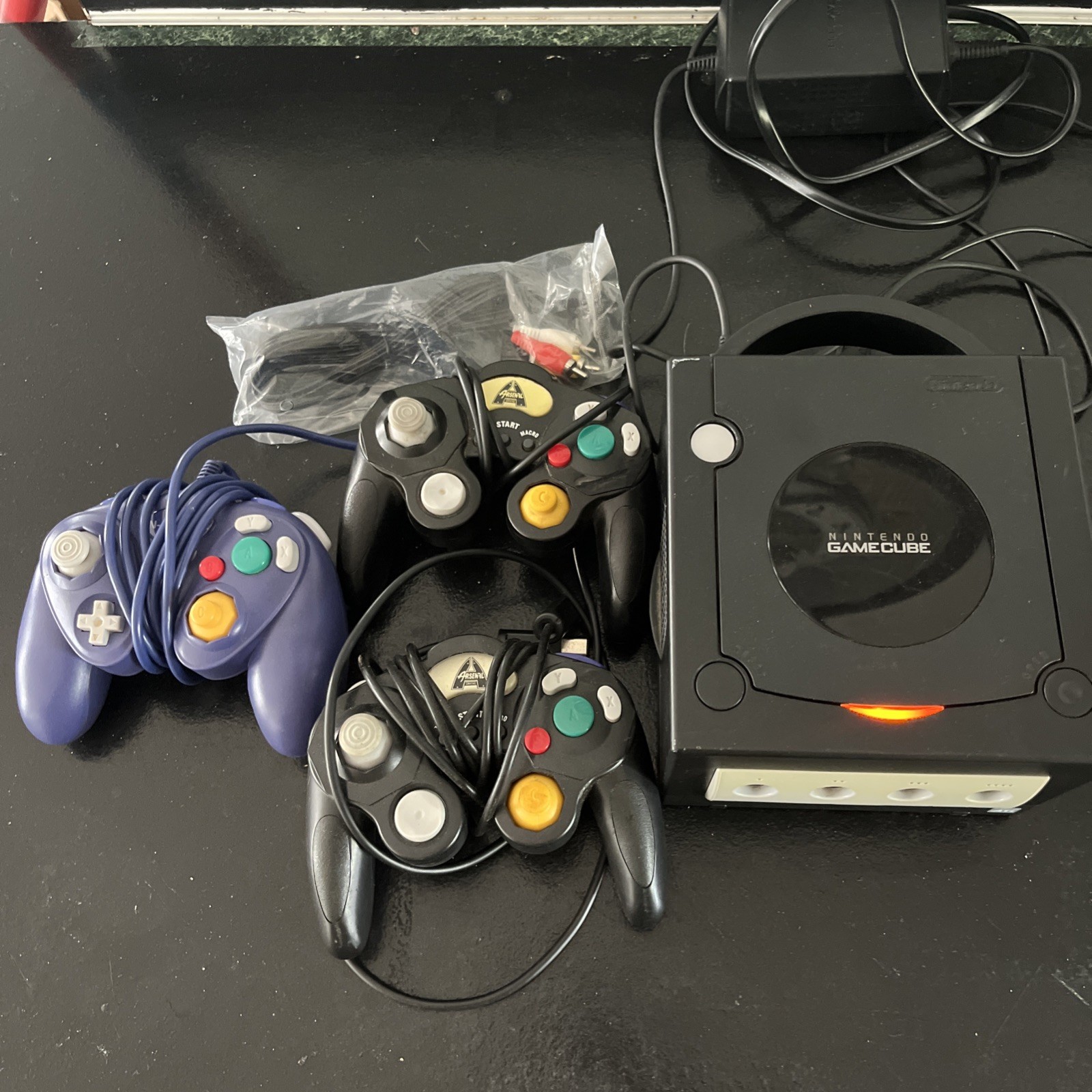 Nintendo GameCube Black Console Bundle 3 Controllers