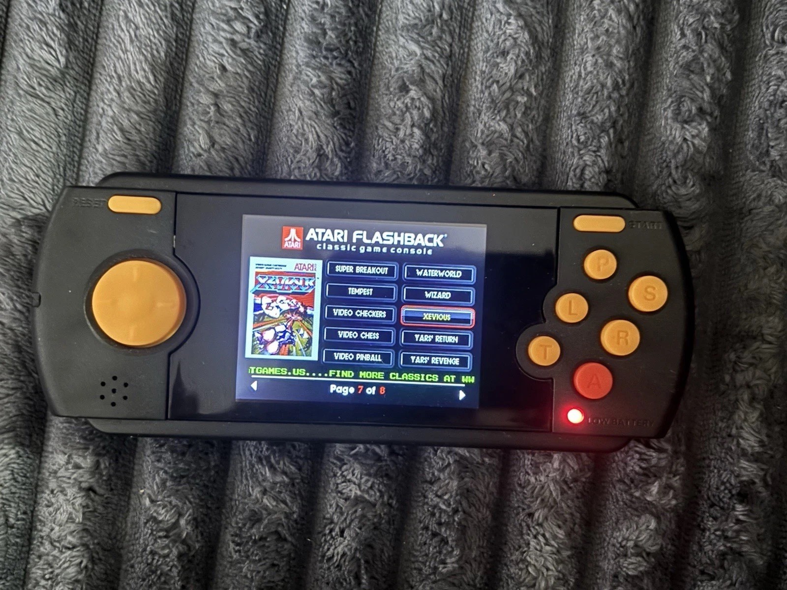 Atari Flashback Portable Handheld Game w/ 70 Preloaded Games Tested no charger