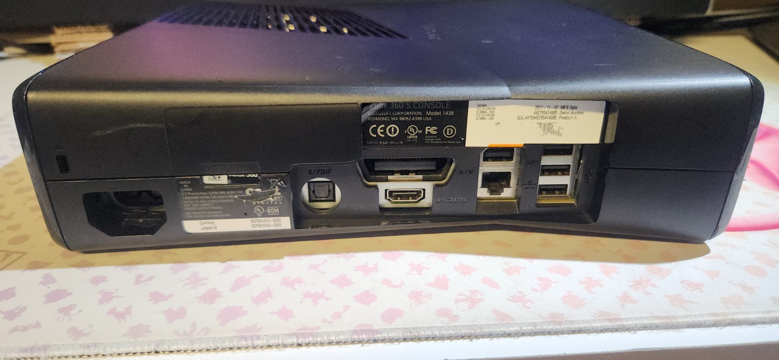 Microsoft Xbox 360 Slim With Power Brick and 1TB HDD (SEE IMAGES)