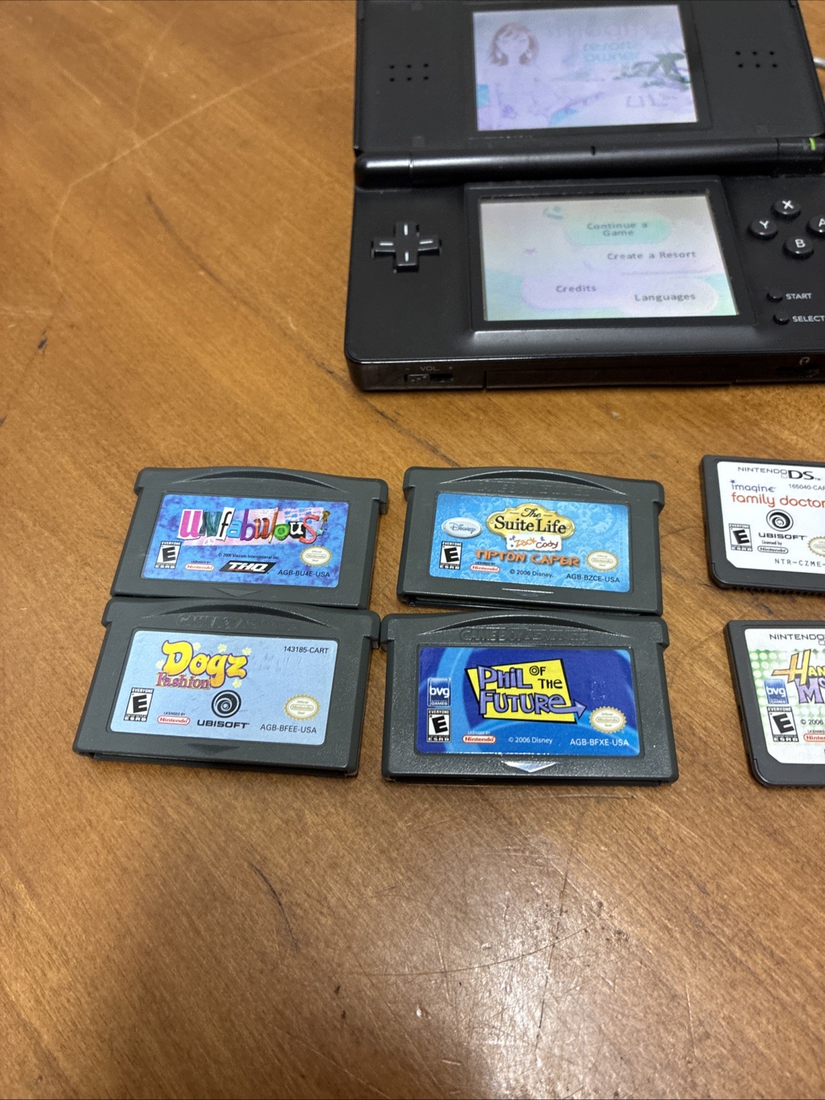 Nintendo DS Lite Glossy Black GBA Game Bundle /w Charger Works