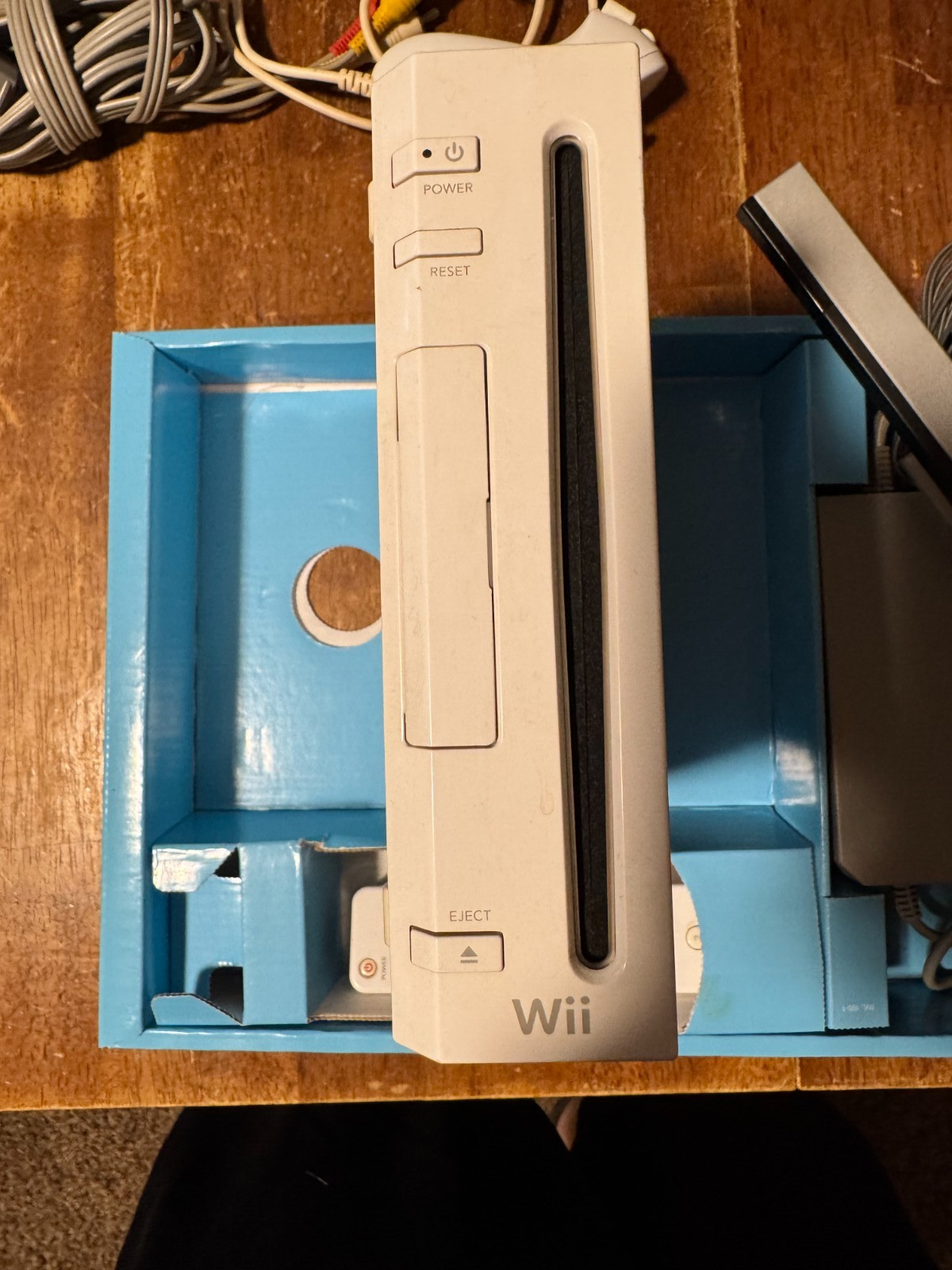 Nintendo Wii Console In Box Bundle RVL-001 Console Tested Backward Compatable