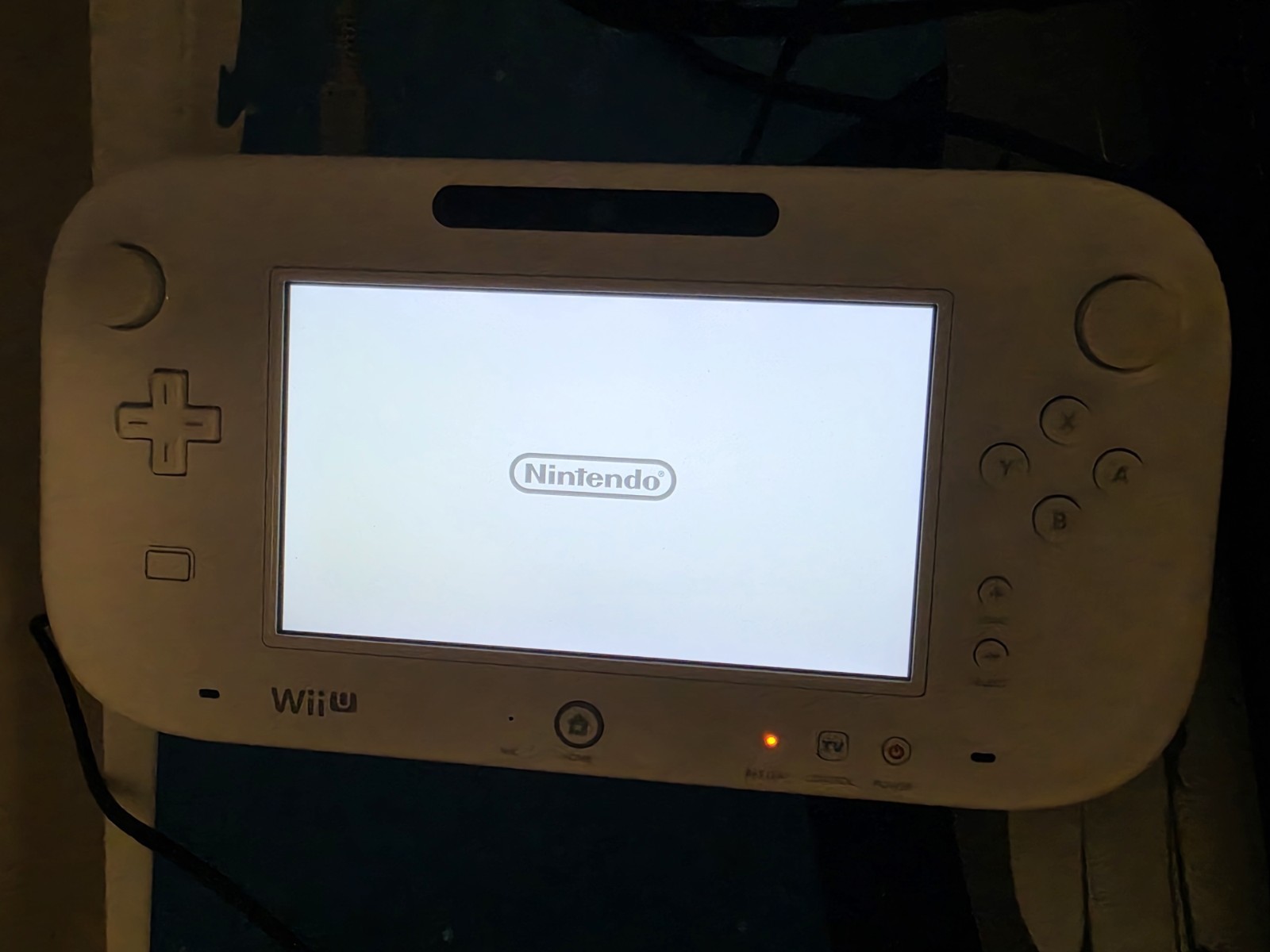 [EXCELLENT] Wii U 32GB WHITE USA Region Changed Console With Box. No Scratches